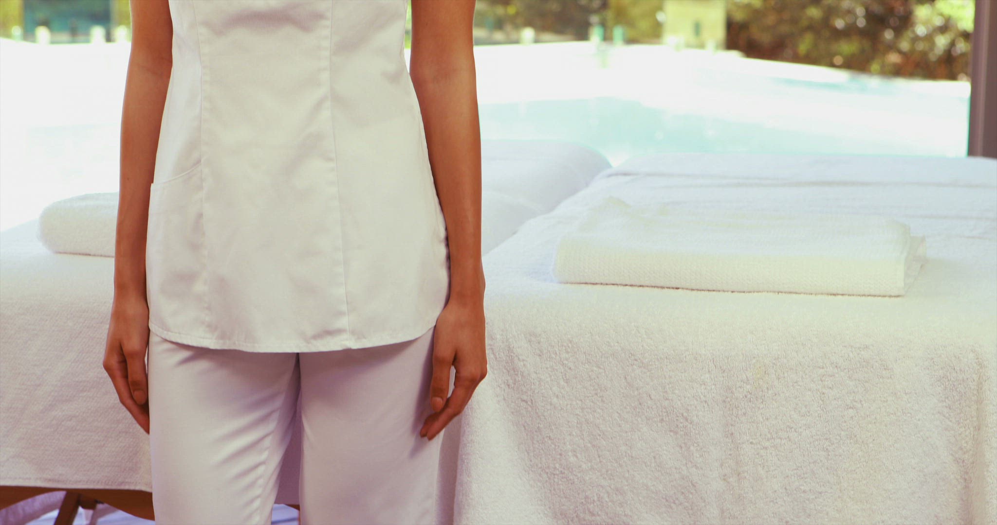 445915344 / People / Massager / Medical Staff
