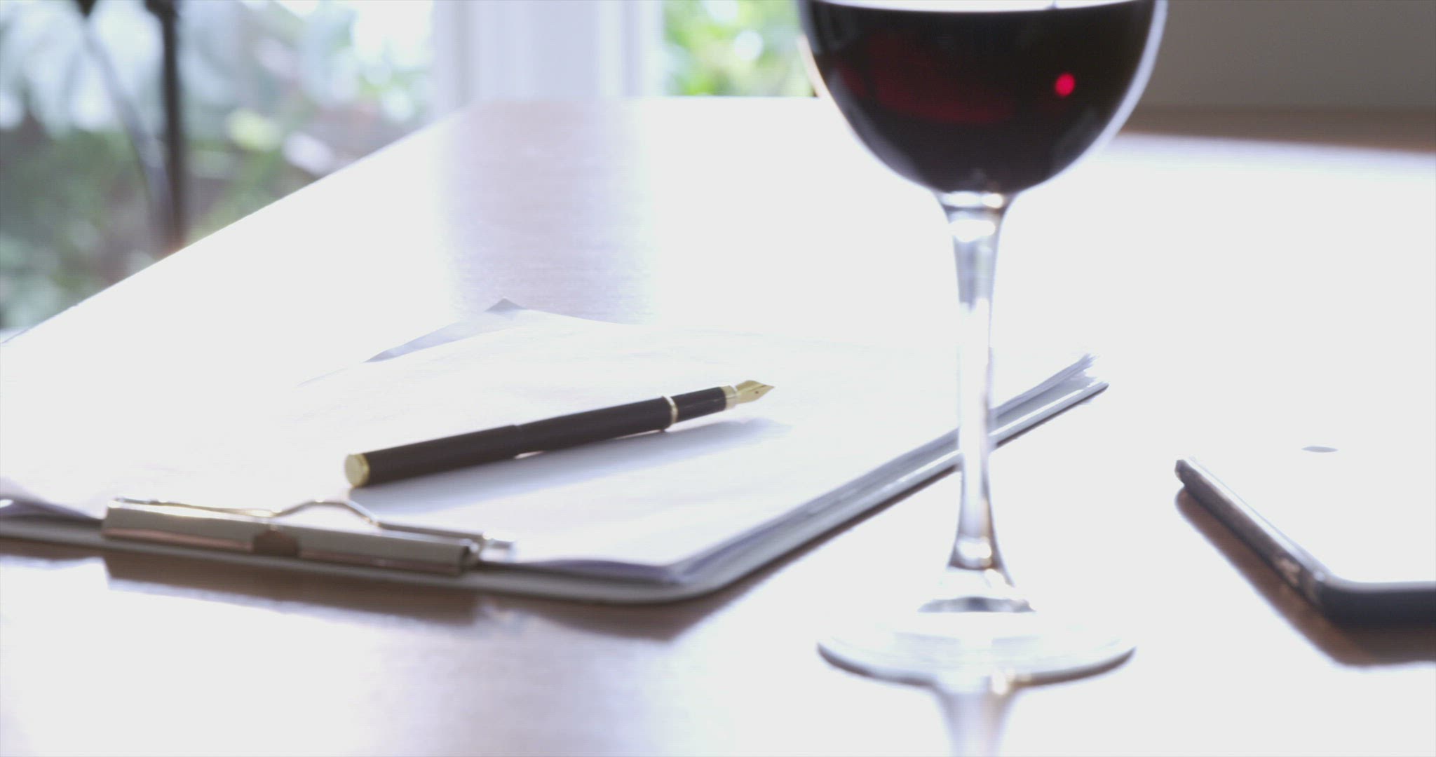 212866439 / Wine / Alcoholic Beverage / Red Wine