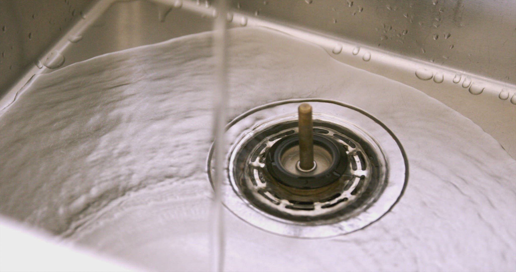 466238639 / Kitchen / Washbasin