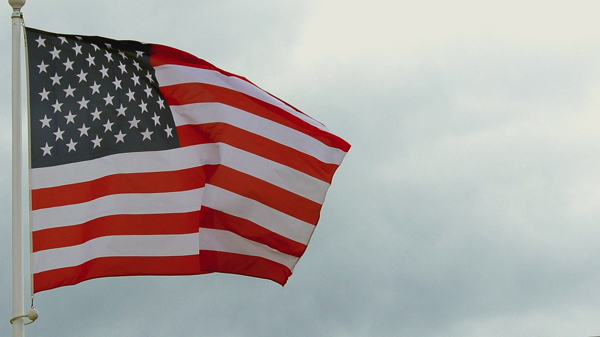 116902610 / American Flag / Waving