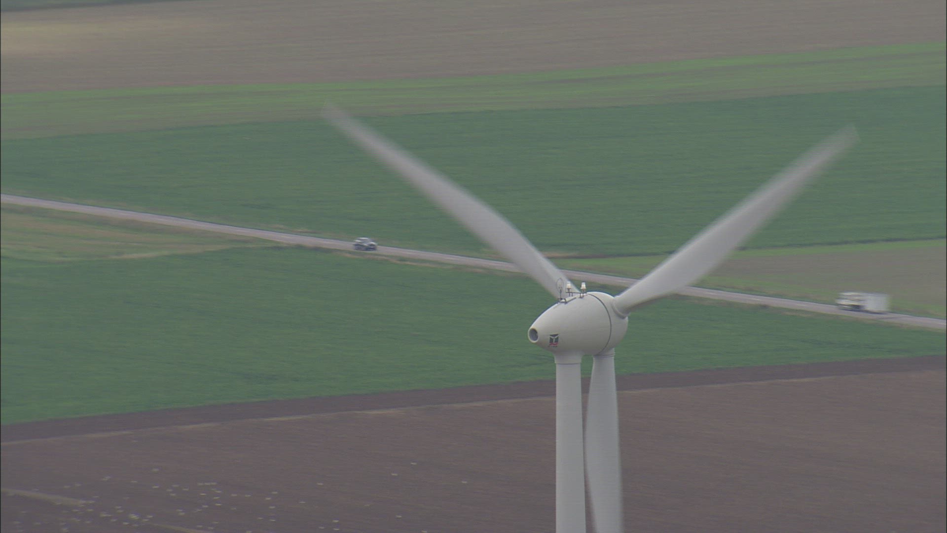 327264373 / Wind Turbine / Haute-Normandie / France