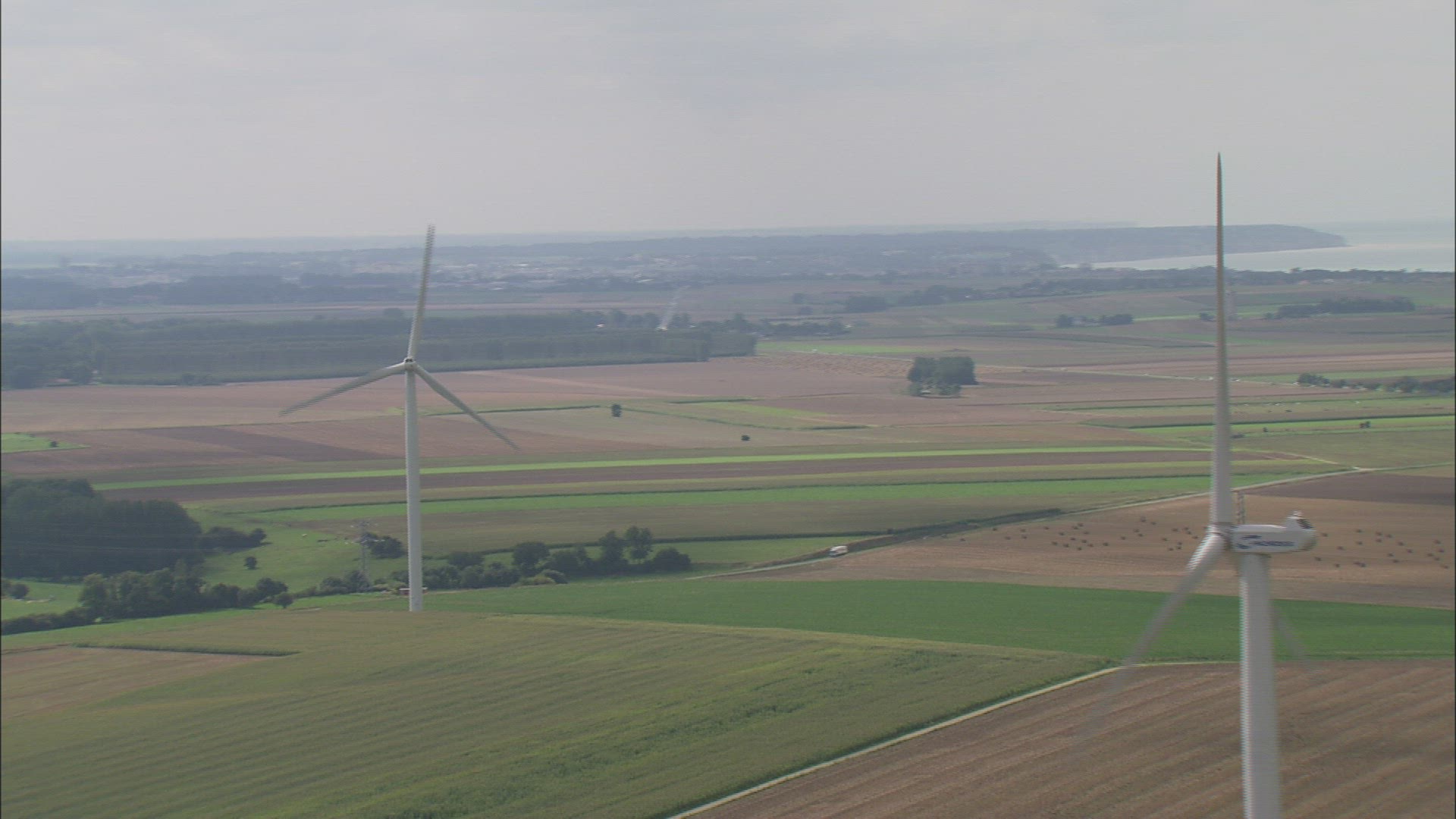 611069220 / Wind Turbine / Haute-Normandie / France