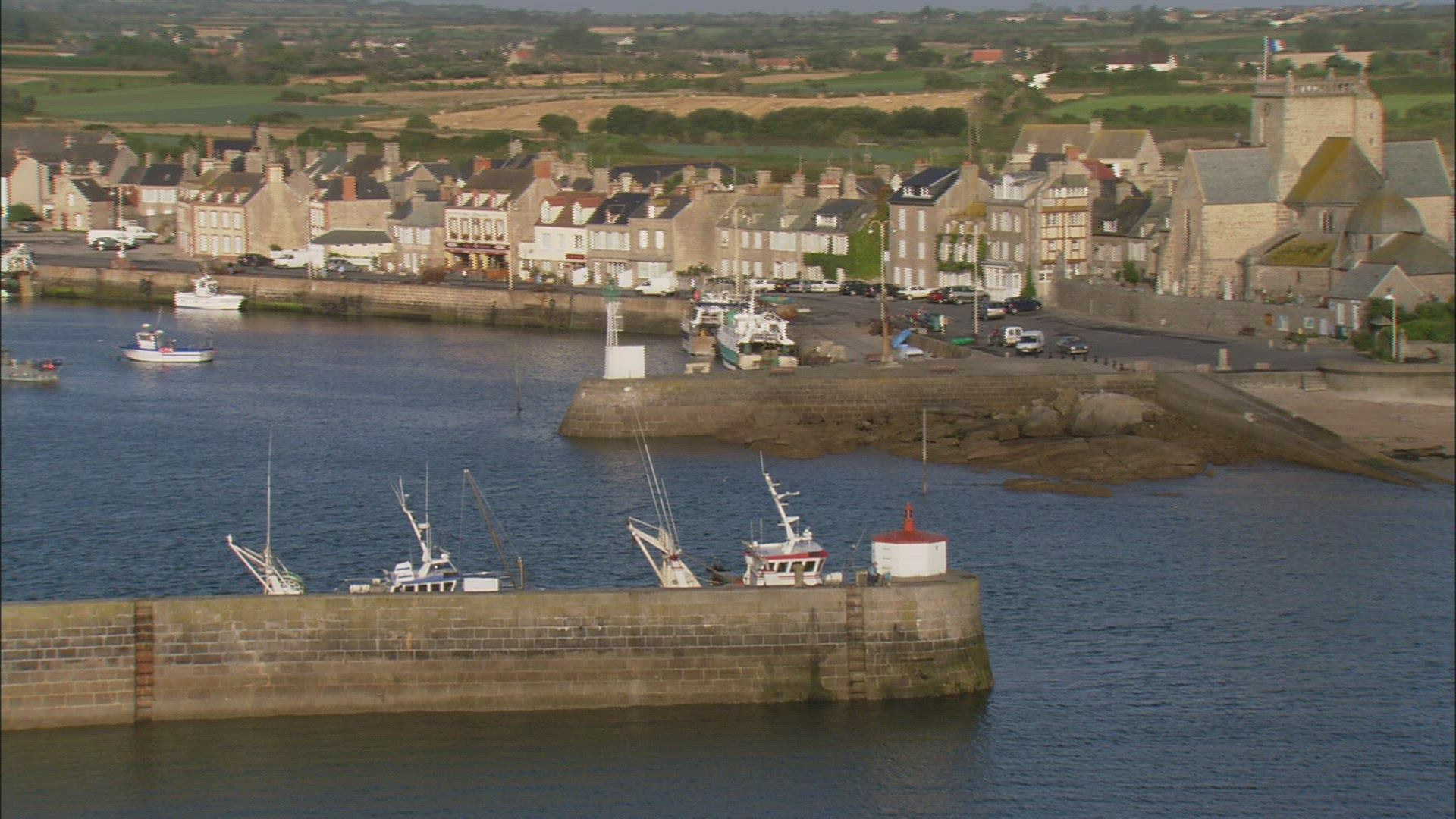 839731209 / Fishing Port / Manche / France