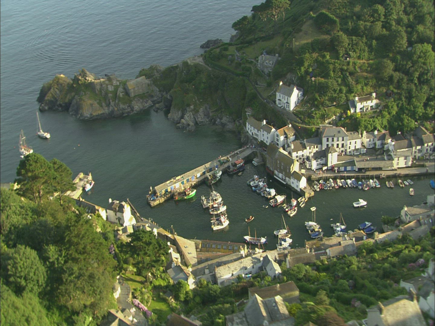 452416411 / Village / Cornwall / England