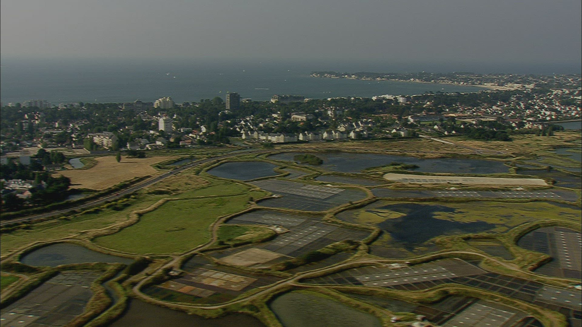 255867991 / Pisciculture / Pays-de-la-Loire / France / Aerial
