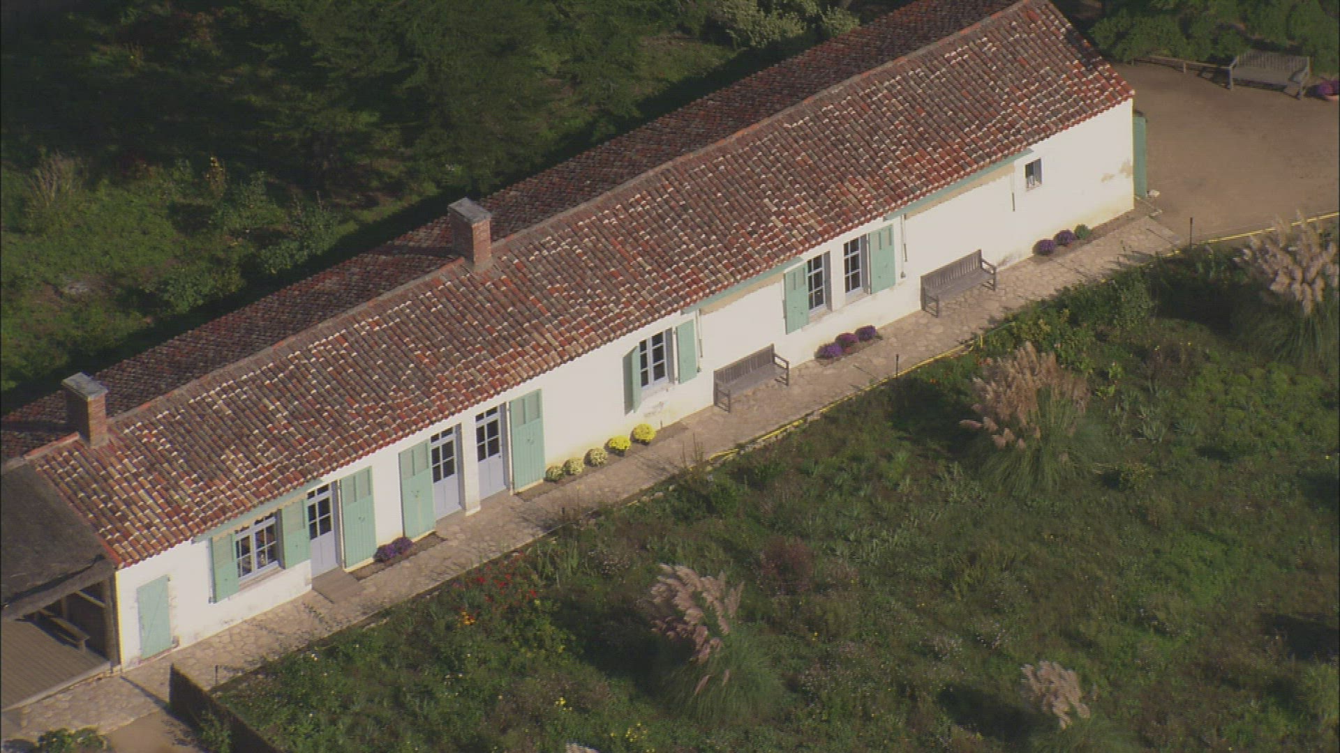 484542303 / Building / Vendée / France / Aerial