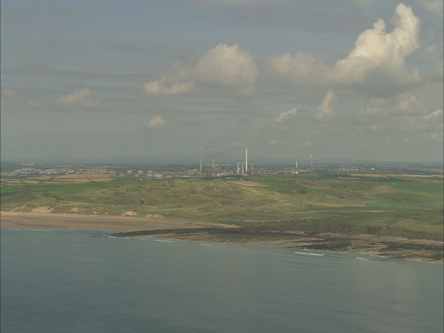 958565828 / Refinery / Coast / Great Britain
