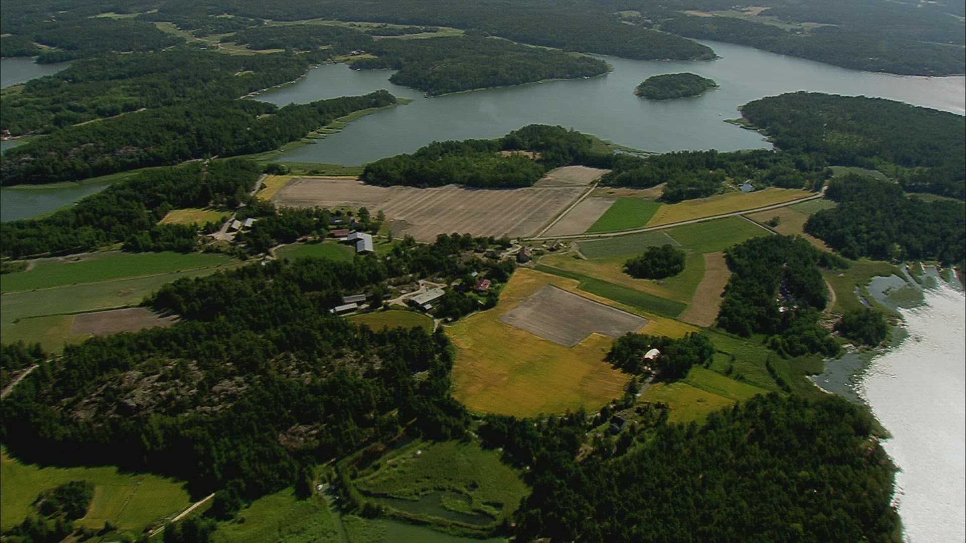 868635758 / Archipelago / Finland Proper / Finland / Aerial