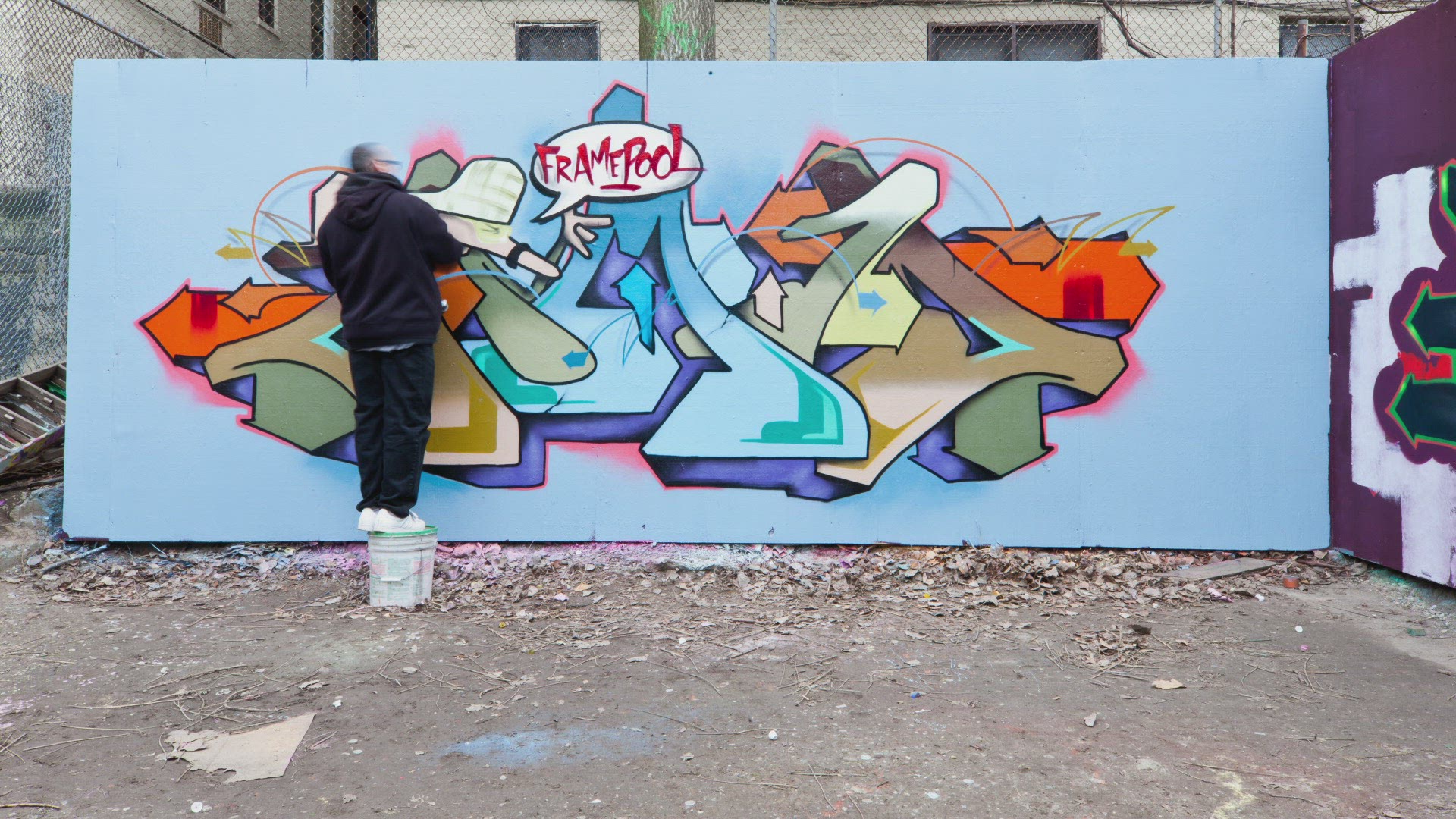 600221530 / Graffiti / Sprayer / USA / Timelapse