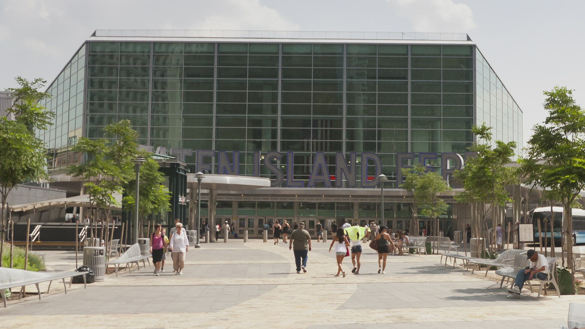 247063843 / Crowd / Staten Island Ferry / New York City / Timelapse