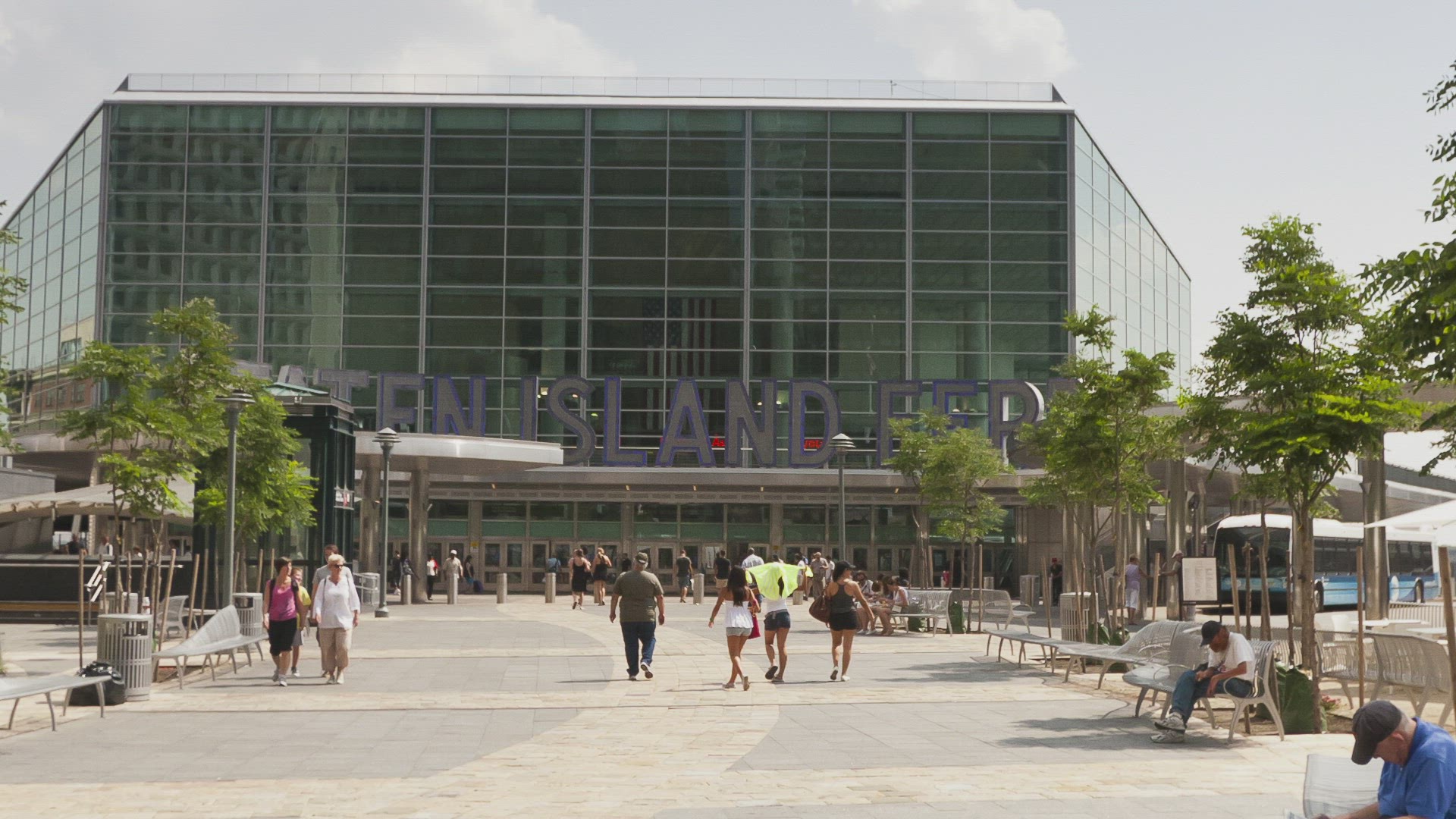 989530711 / Crowd / Staten Island Ferry / New York City / Timelapse