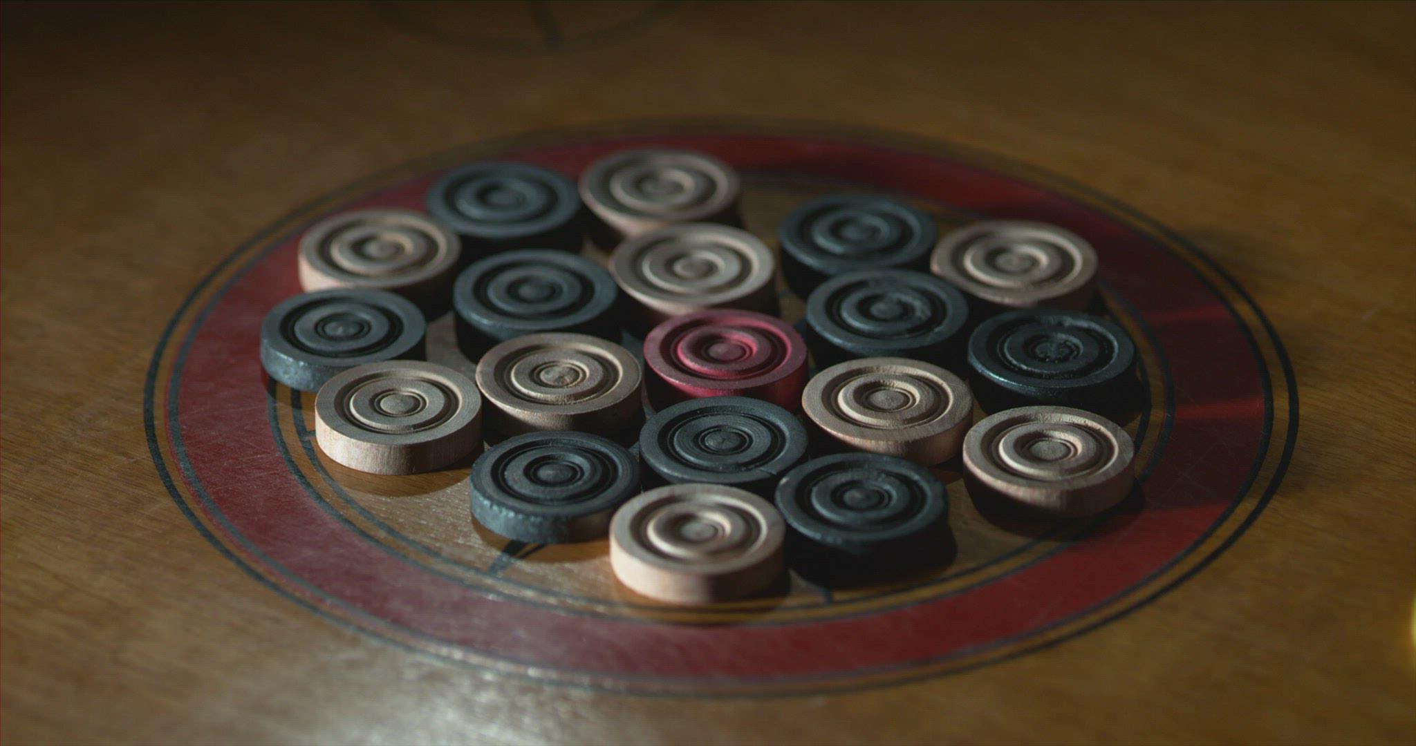 739864168 / Carrom / Board Game