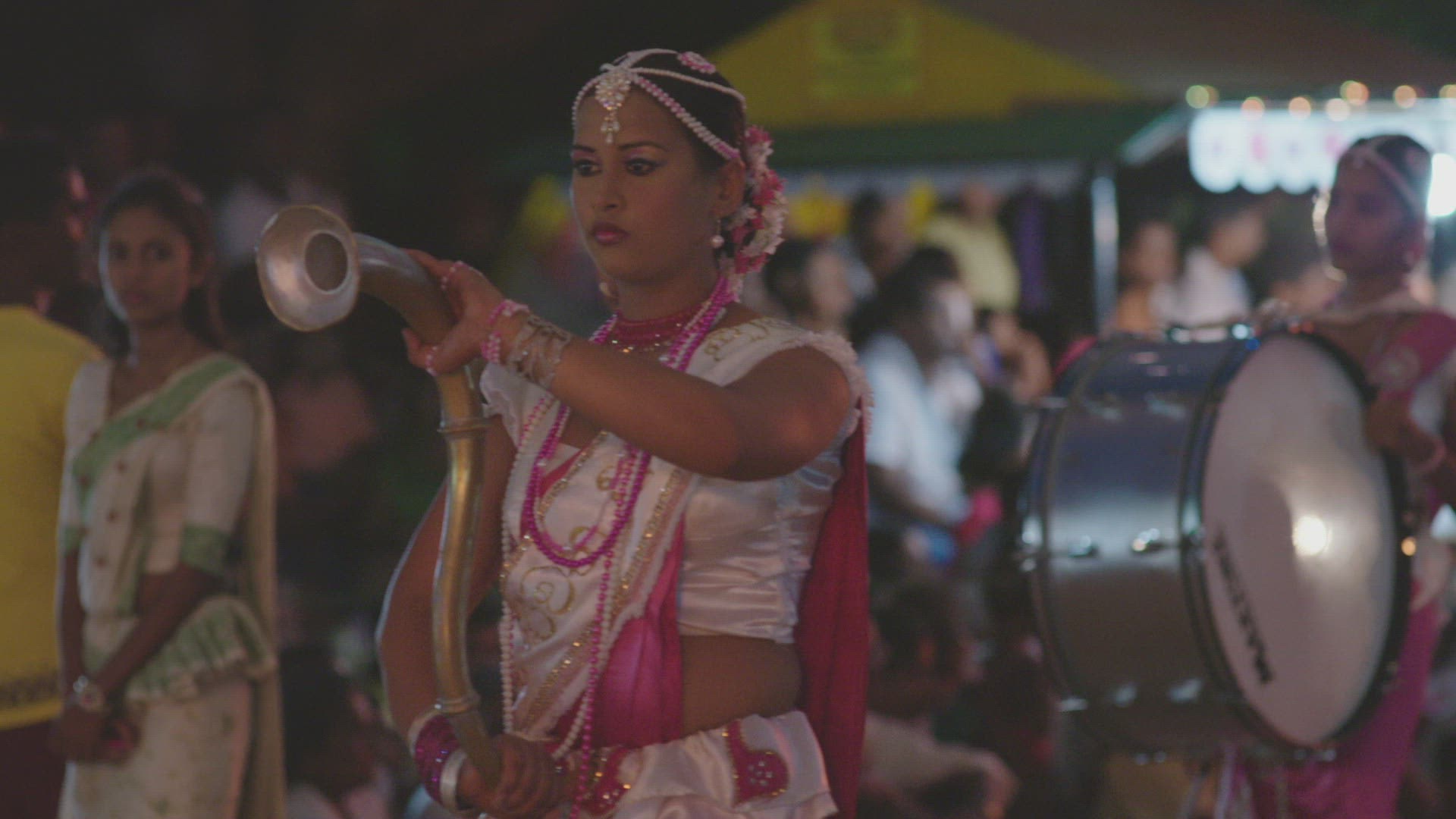 173622798 / People / Festival / Sri Lanka