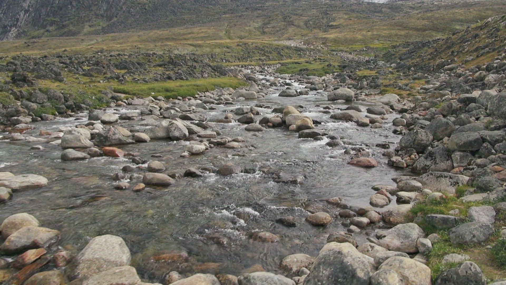 218897353 / Baffin Island / Pond Inlet / Nunavut