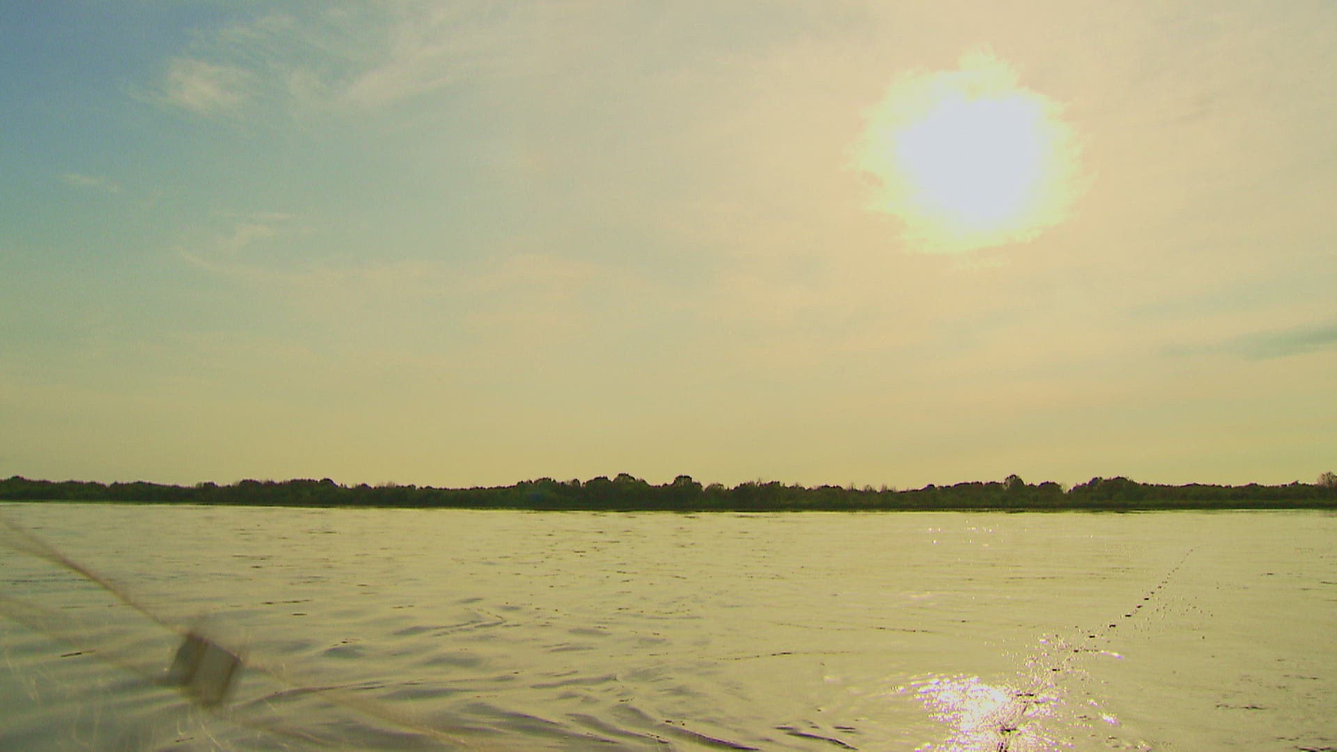 252454631 / Pulling / Boat Trip / Wudalianchi