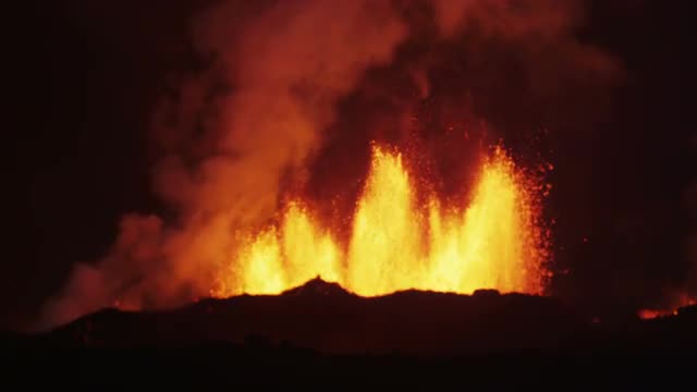 Darkness Hot Lava Holuhraun Volcano Eruption Explosion Molten Magma Iceland