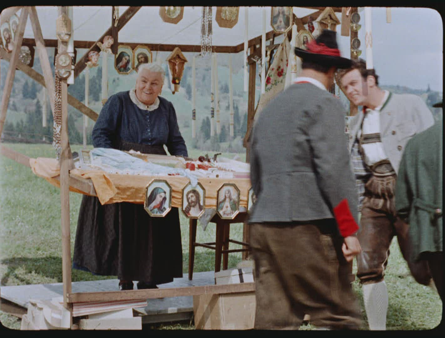 679172123 / Heimatfilm / Die fröhliche Wallfahrt / Pilgrimage Site / 