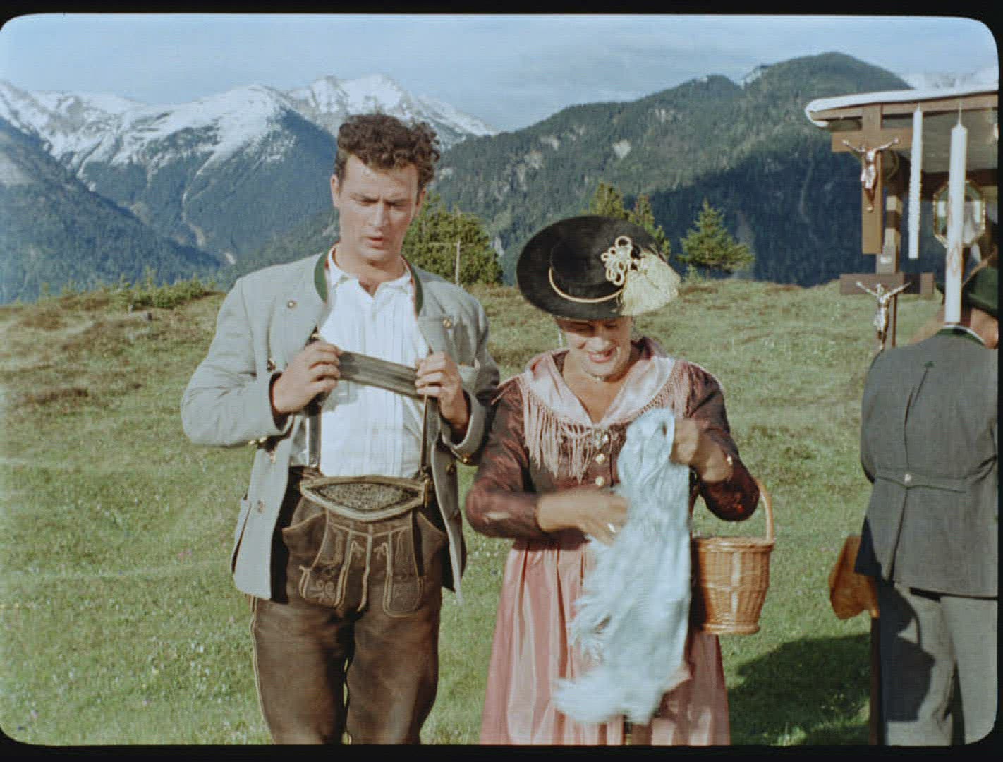 543588549 / Heimatfilm / Die fröhliche Wallfahrt / Pilgrimage Site / 