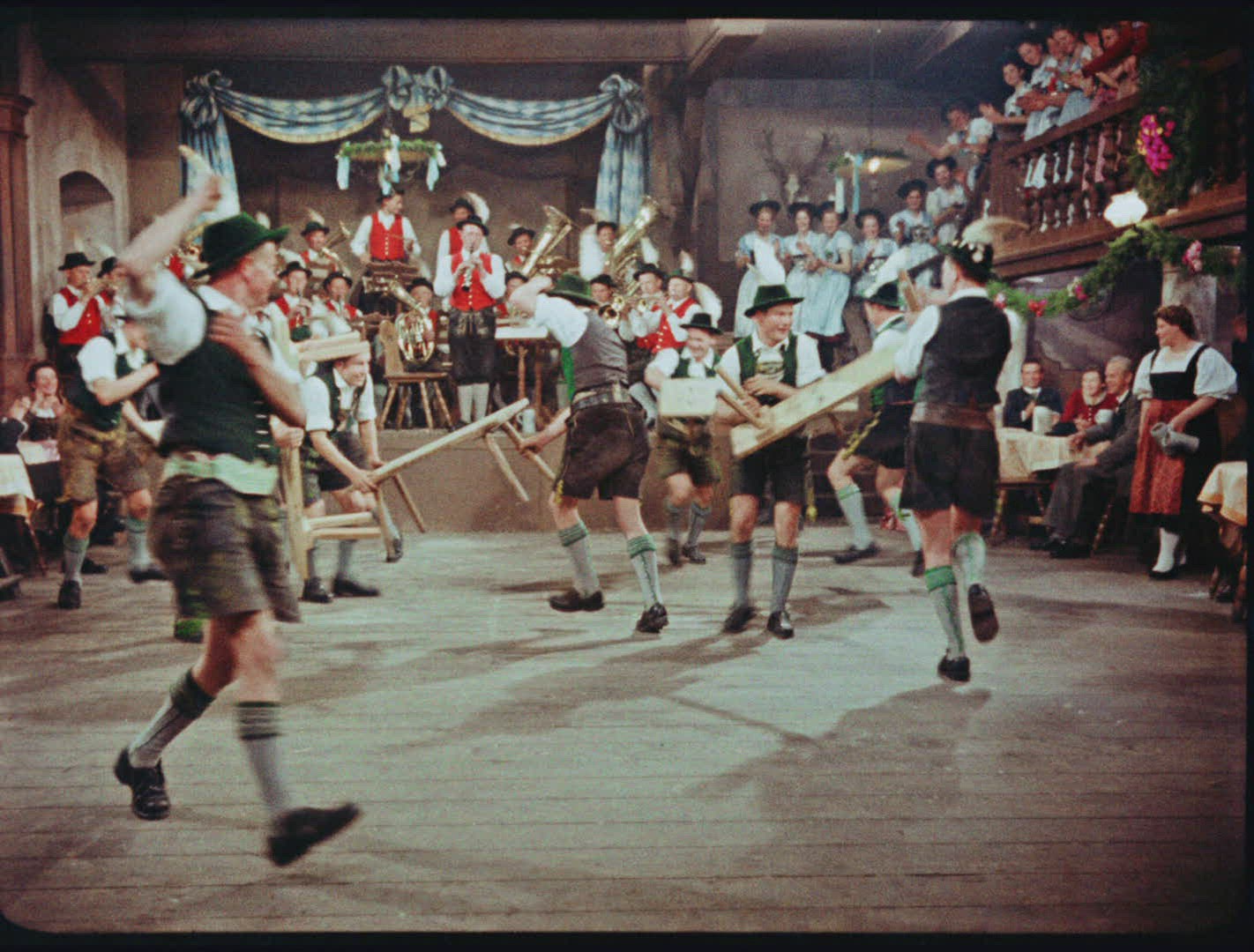 321785680 / Heimatfilm / Die fröhliche Wallfahrt / Restaurant / 1956