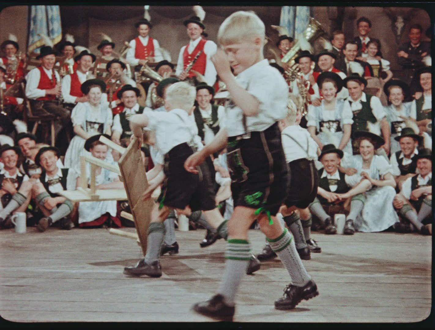 945416254 / Heimatfilm / Die fröhliche Wallfahrt / Restaurant / 1956