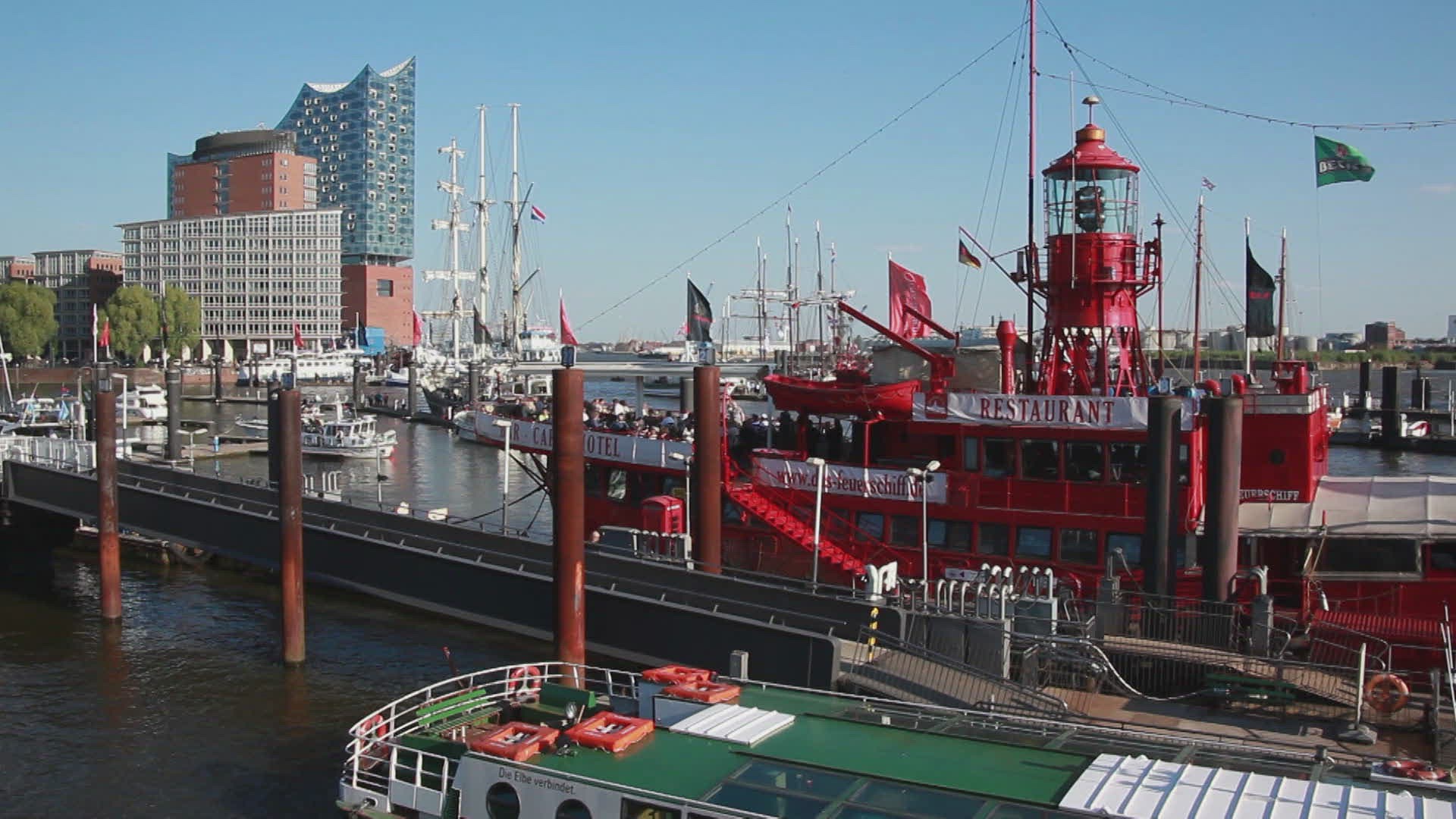 926706610 / Lightship / Hamburg / Germany