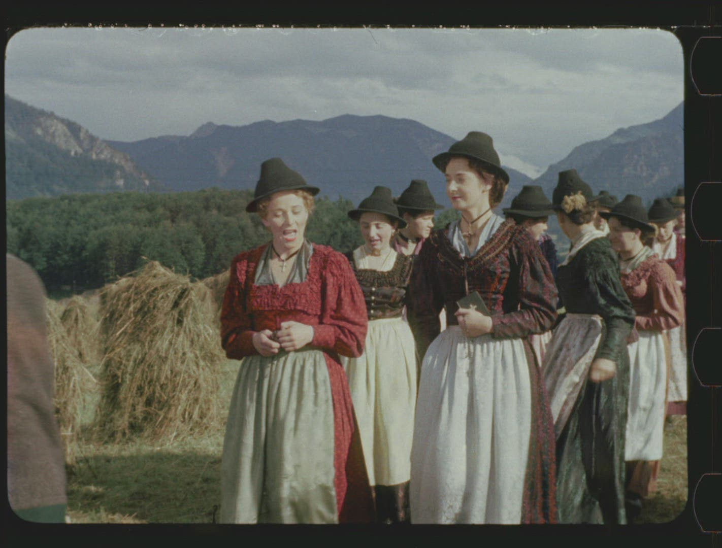 605623998 / Heimatfilm / Das sündige Dorf / 1954