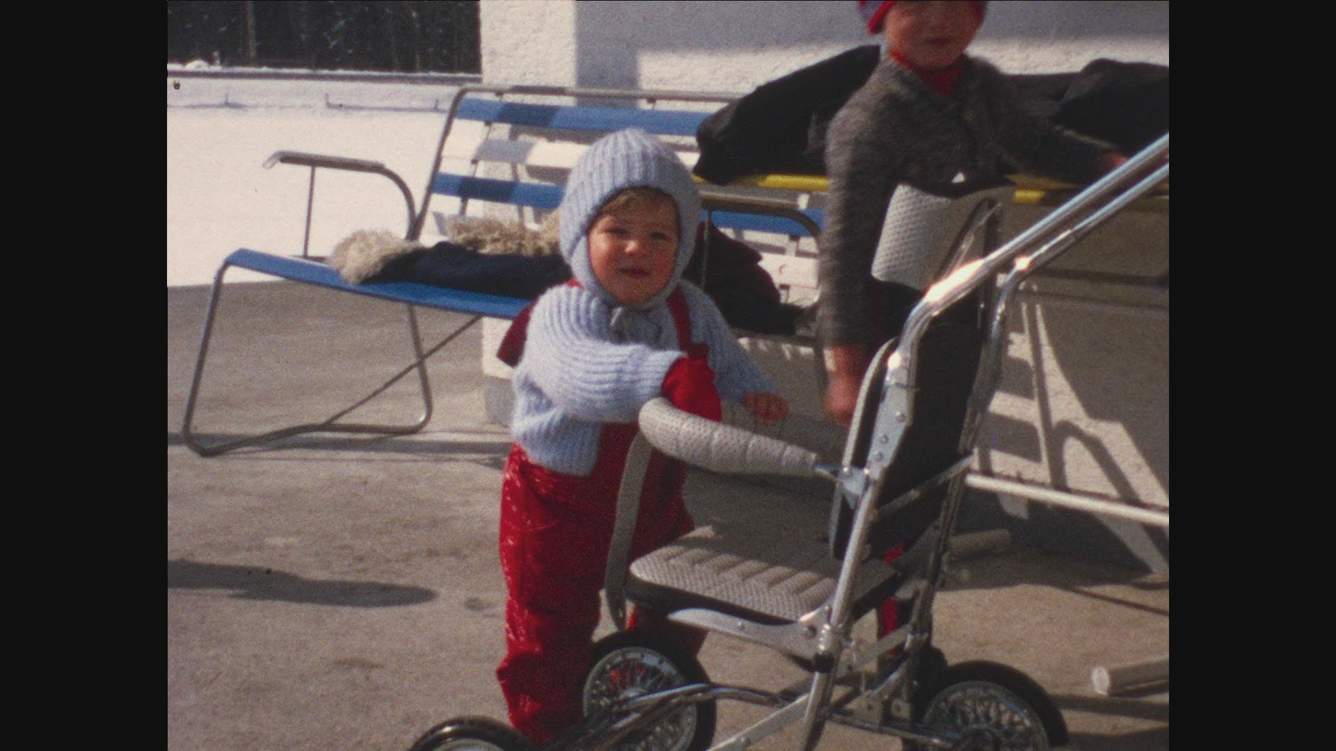 842990121 / Child / Playing / Home Movies / 1970 - 1975