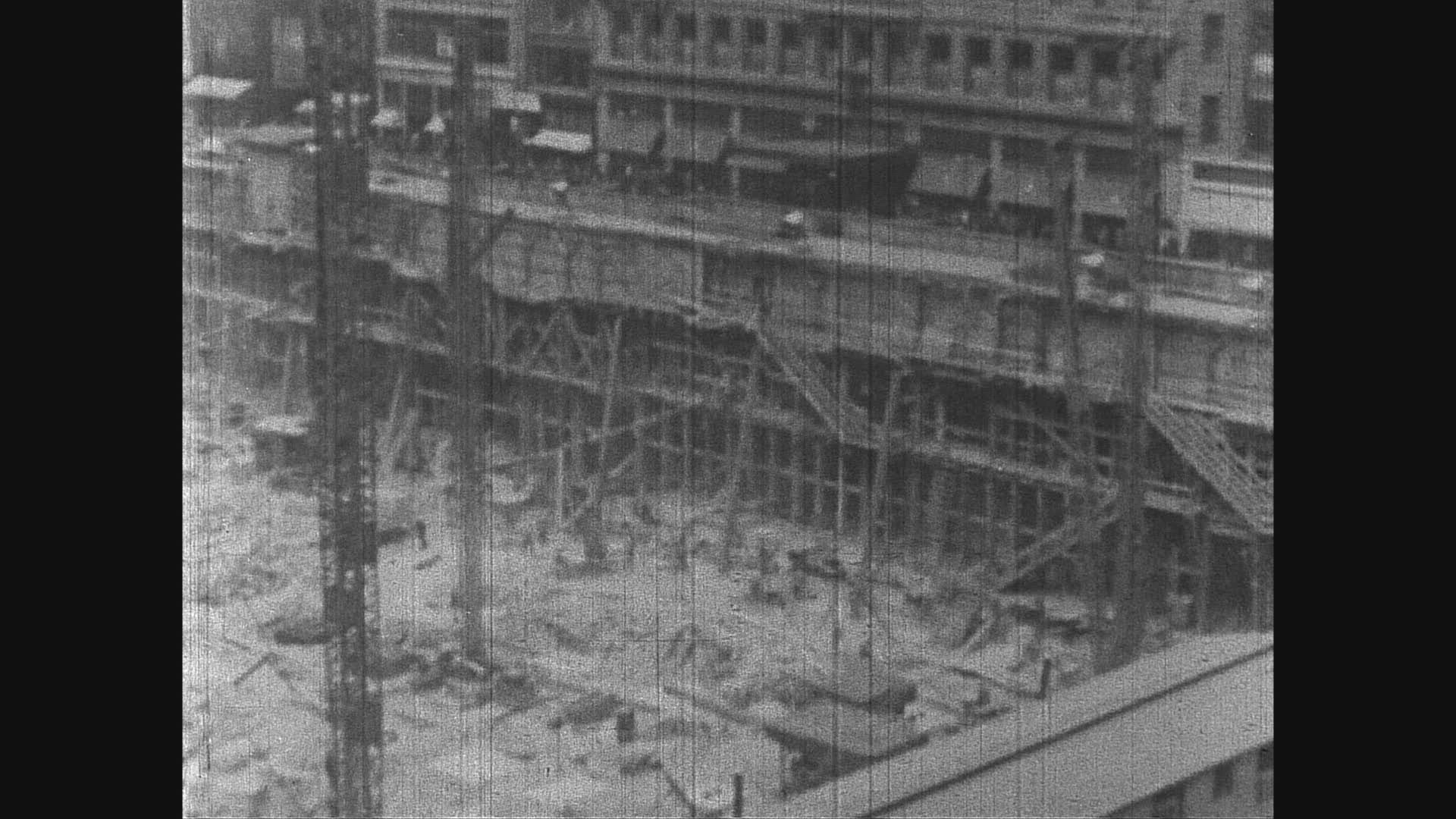 354737835 / Construction Crane / Empire State Building / New York City / 1930 - 1931