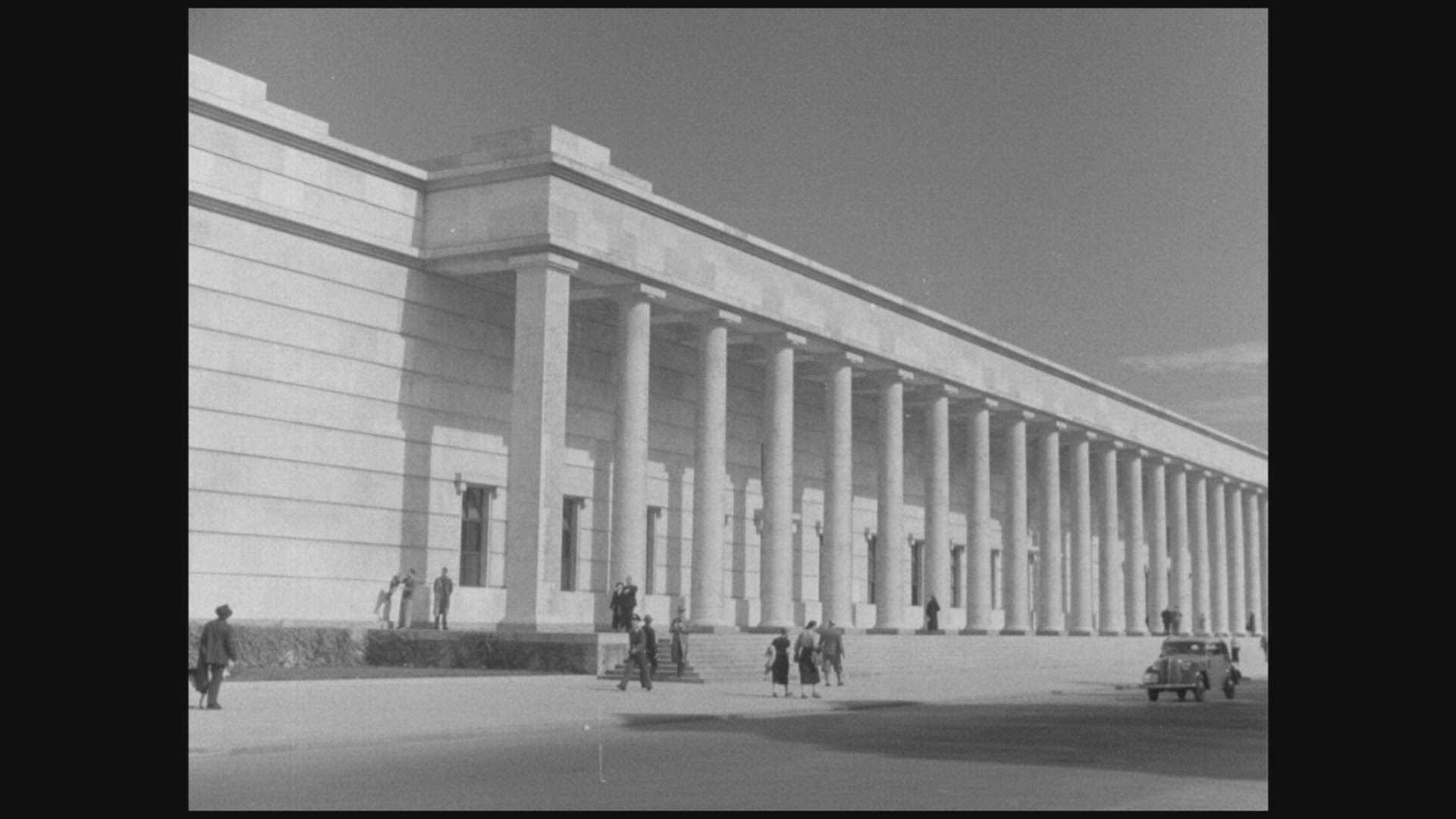 292614196 / Haus der Kunst / Munich / Germany / 1937