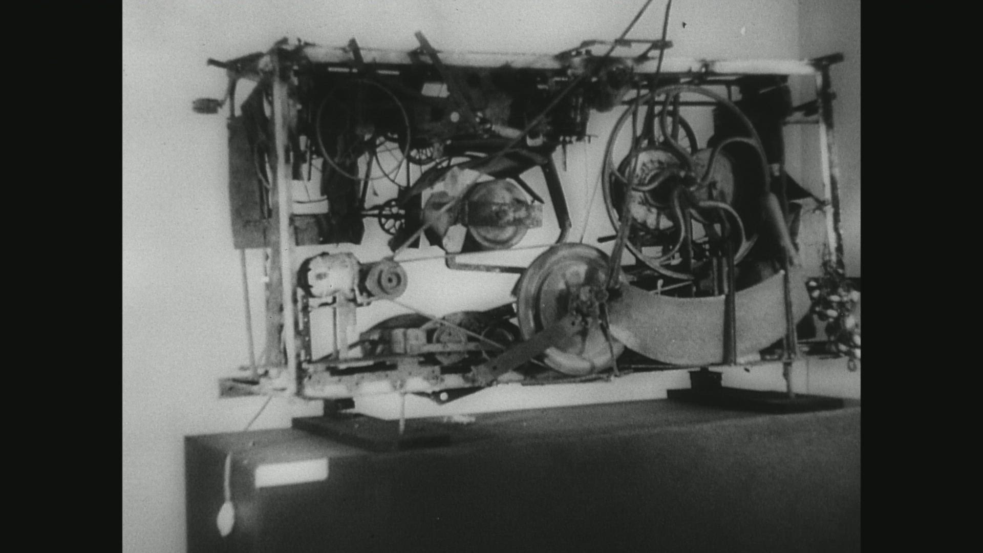 534102165 / Artwork / Jean Tinguely / Nouveau Réalisme / 1960