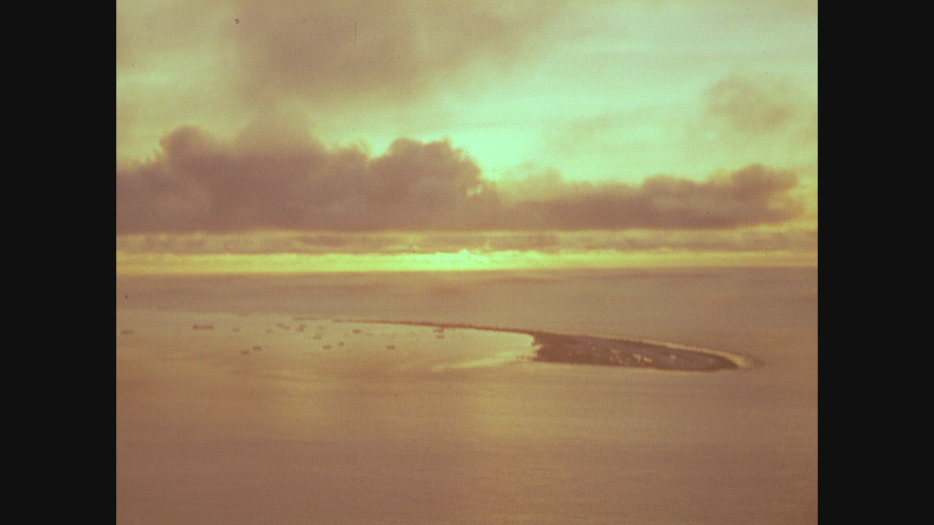 267568801 / Atomic Bomb Testing / Operation Crossroads / Jul 25, 1946