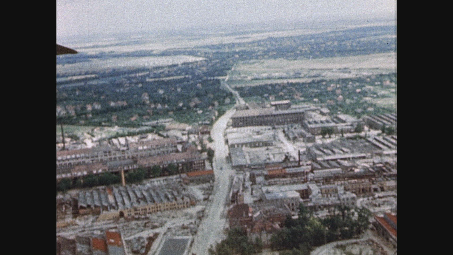 323944059 / Factory / Industrial Area / Berlin / Germany / 1945