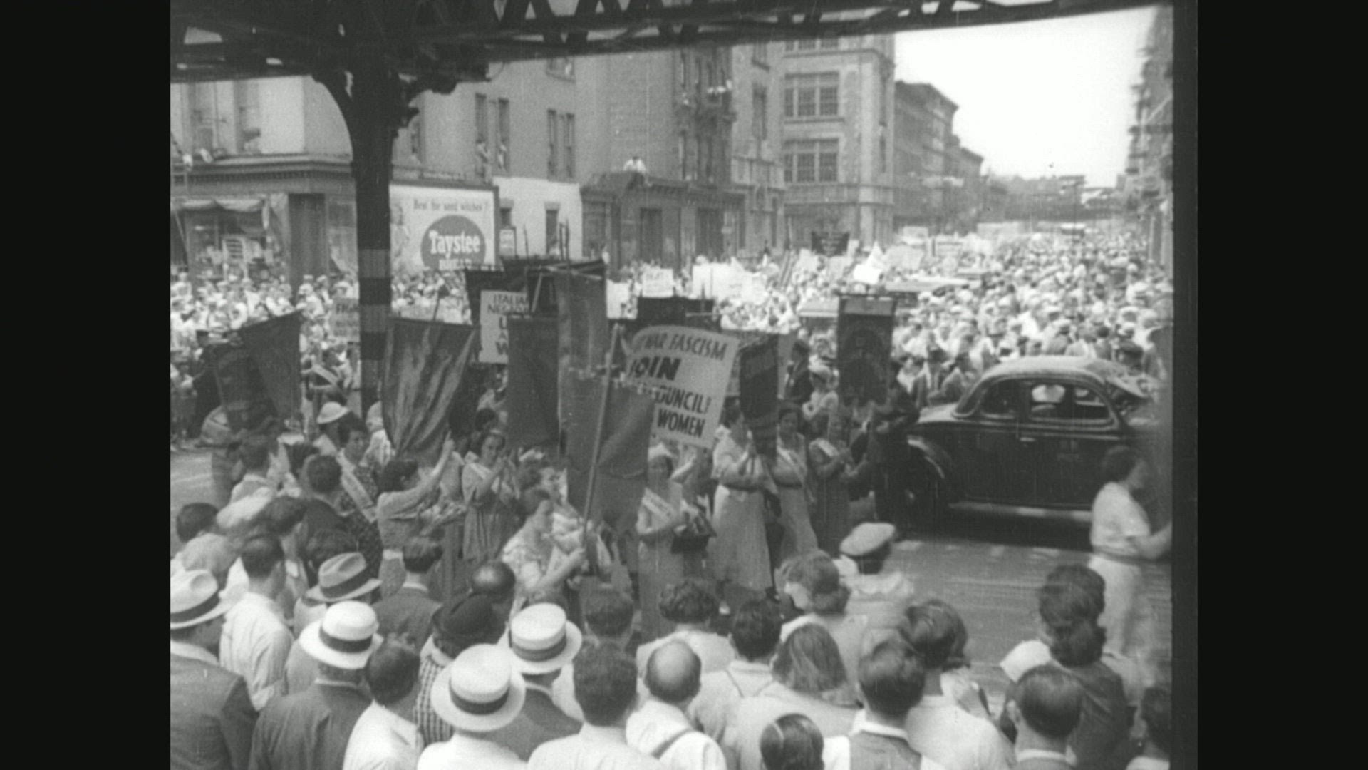 384642931 / Peace-Demonstration / USA / 1935