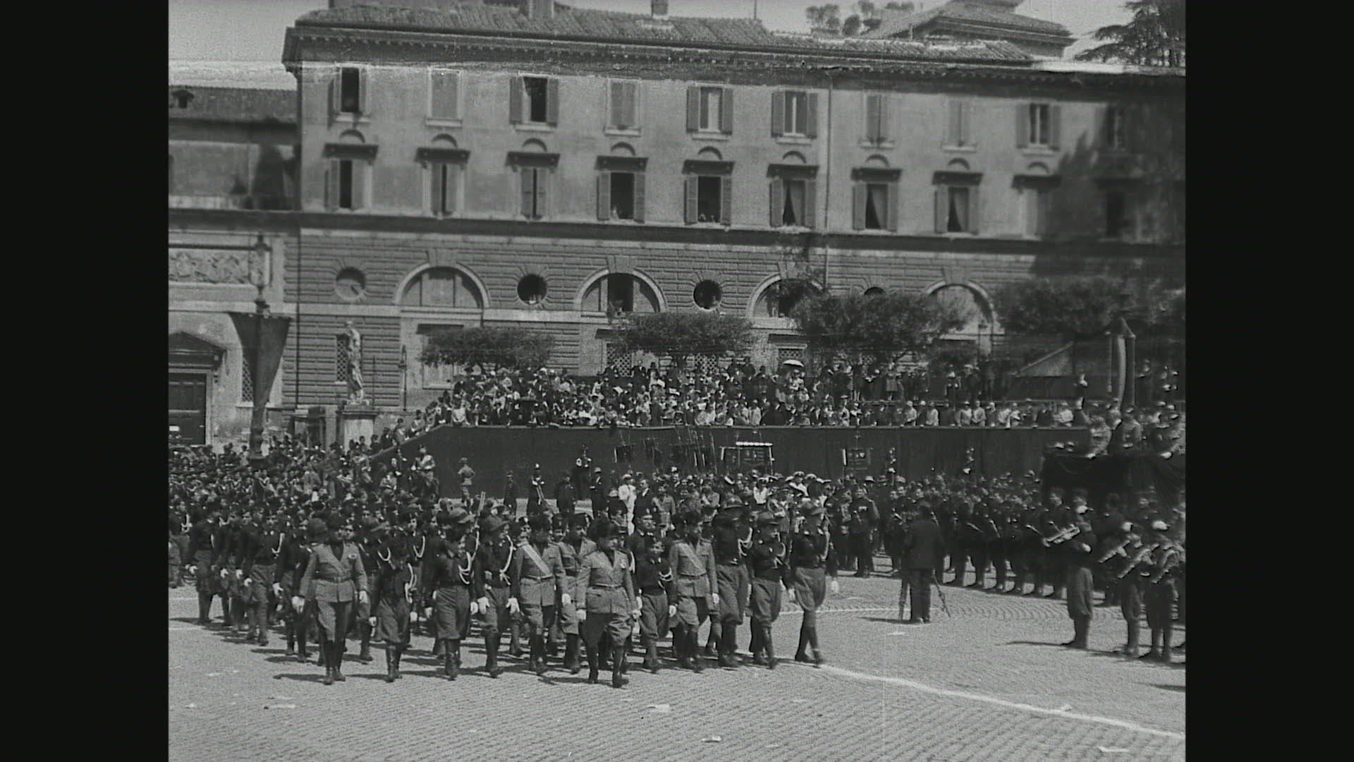 139541045 / Benito Mussolini / Deployment / Rome / Italy / 1930