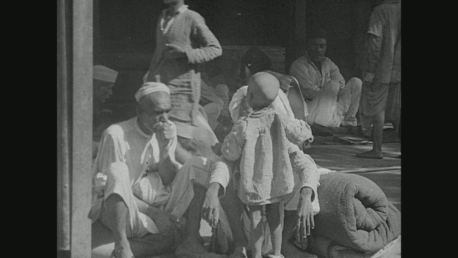 521589998 / City / India / 1946