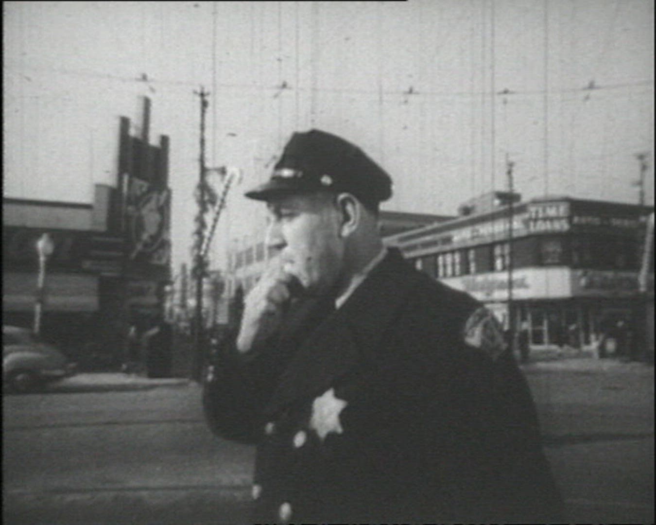 432238609 / Communicating / USA / 1930 - 1939