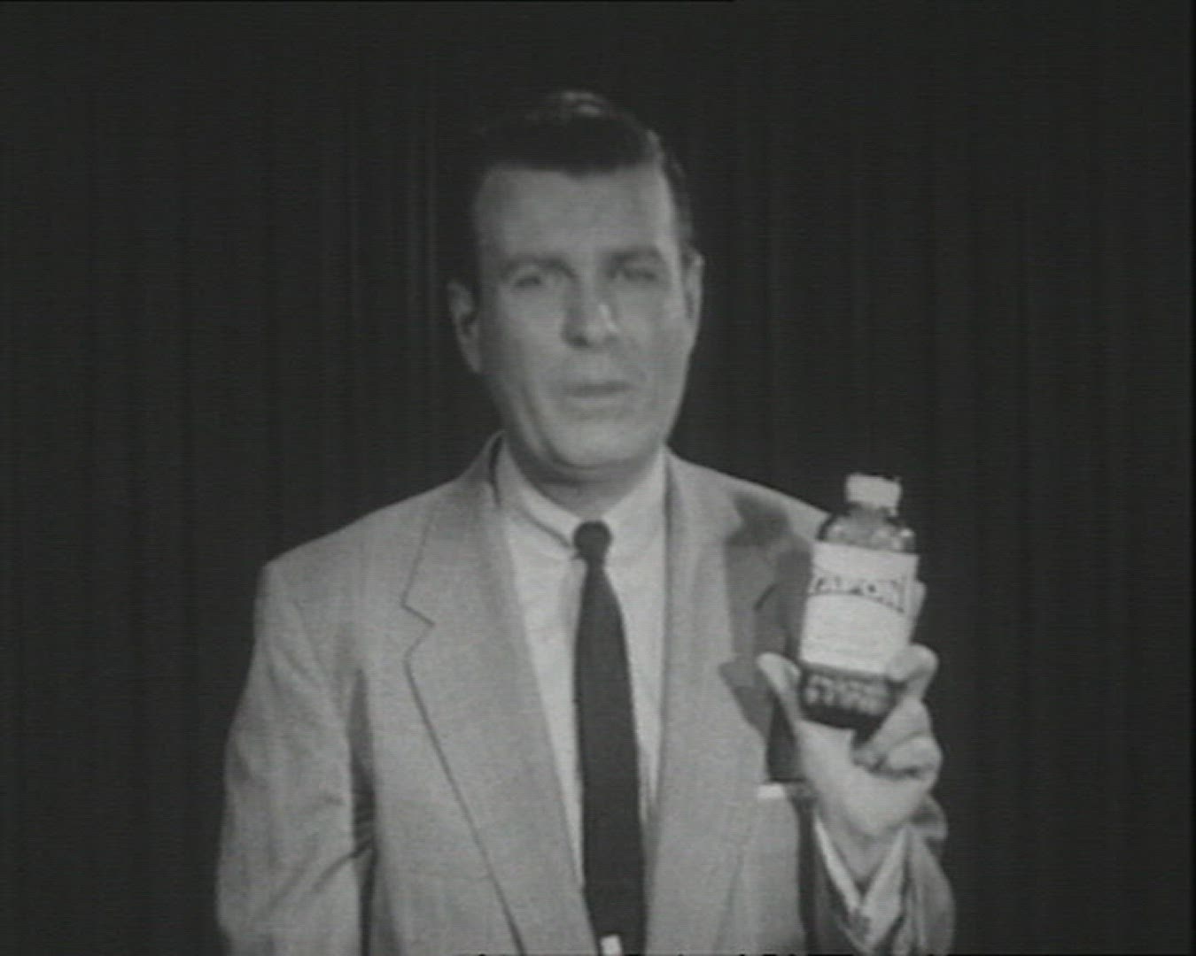 168012364 / Advertisement / Medicament / USA / 1940 - 1949