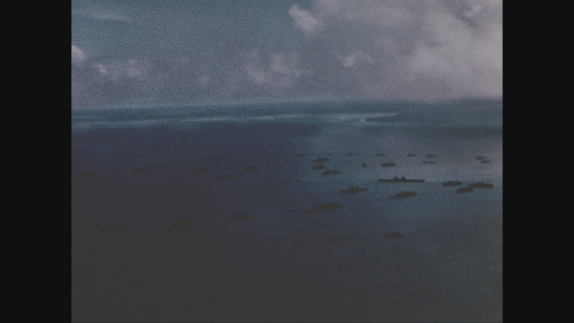 587487158 / Test Baker / Atomic Bomb Testing / Bikini Atoll / 1946