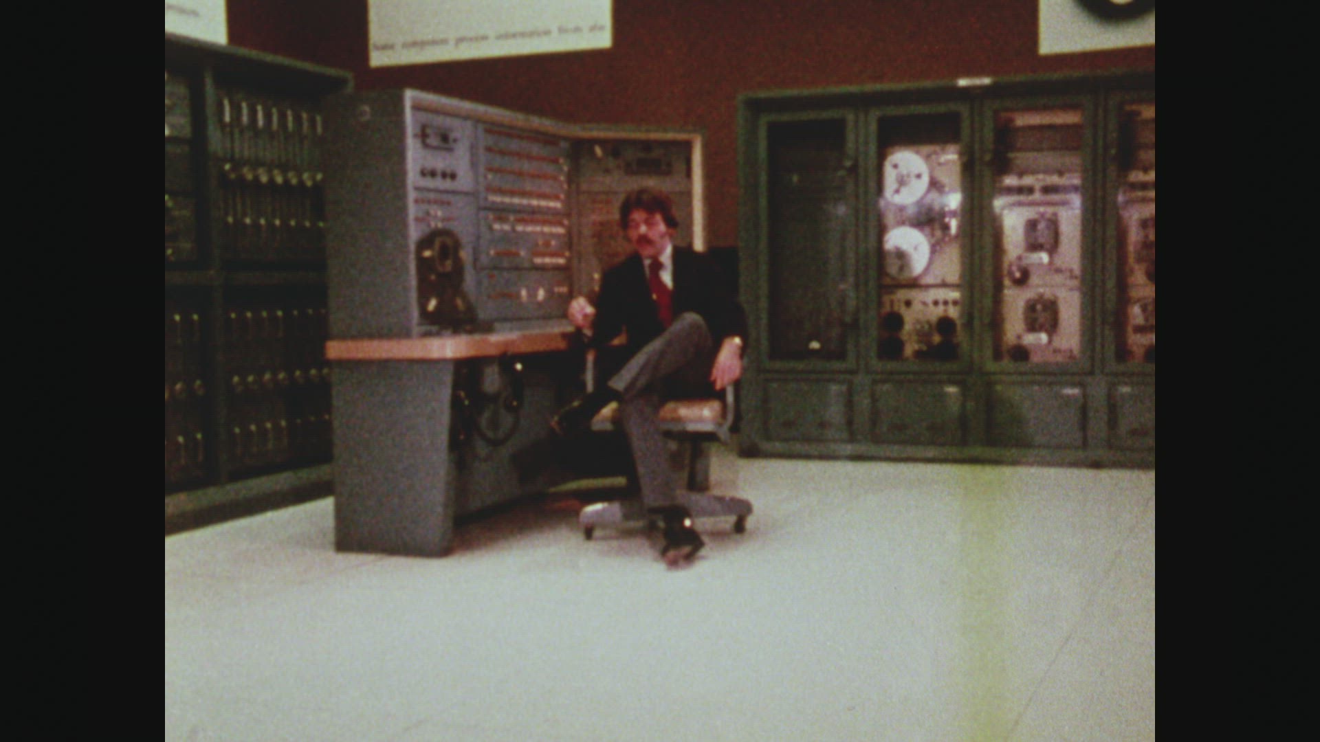 342161502 / Reporter / USA / 1979