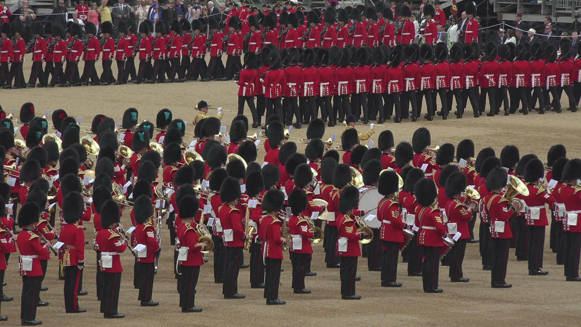 621240812 / Trooping the Colour / Parade / Whitehall