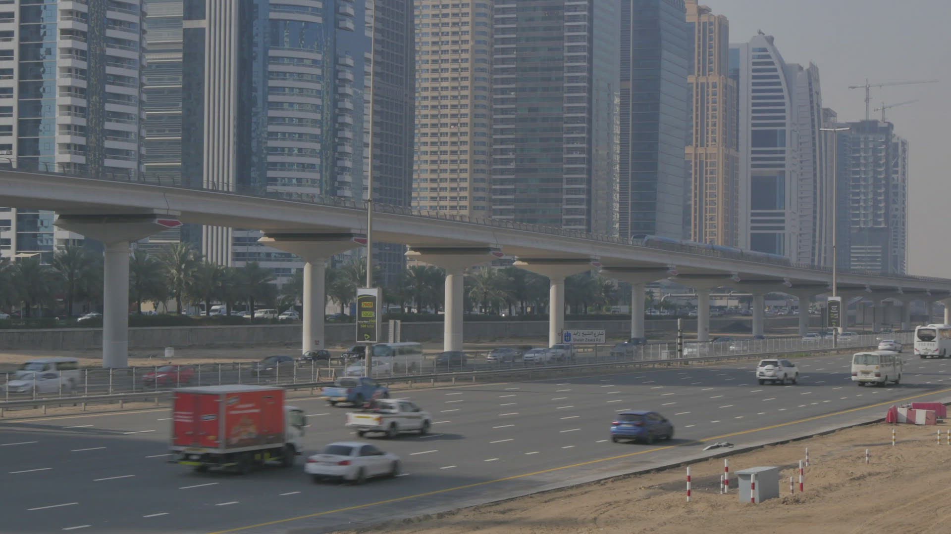 248240292 / Dubai Marina / Arrival / Dubai