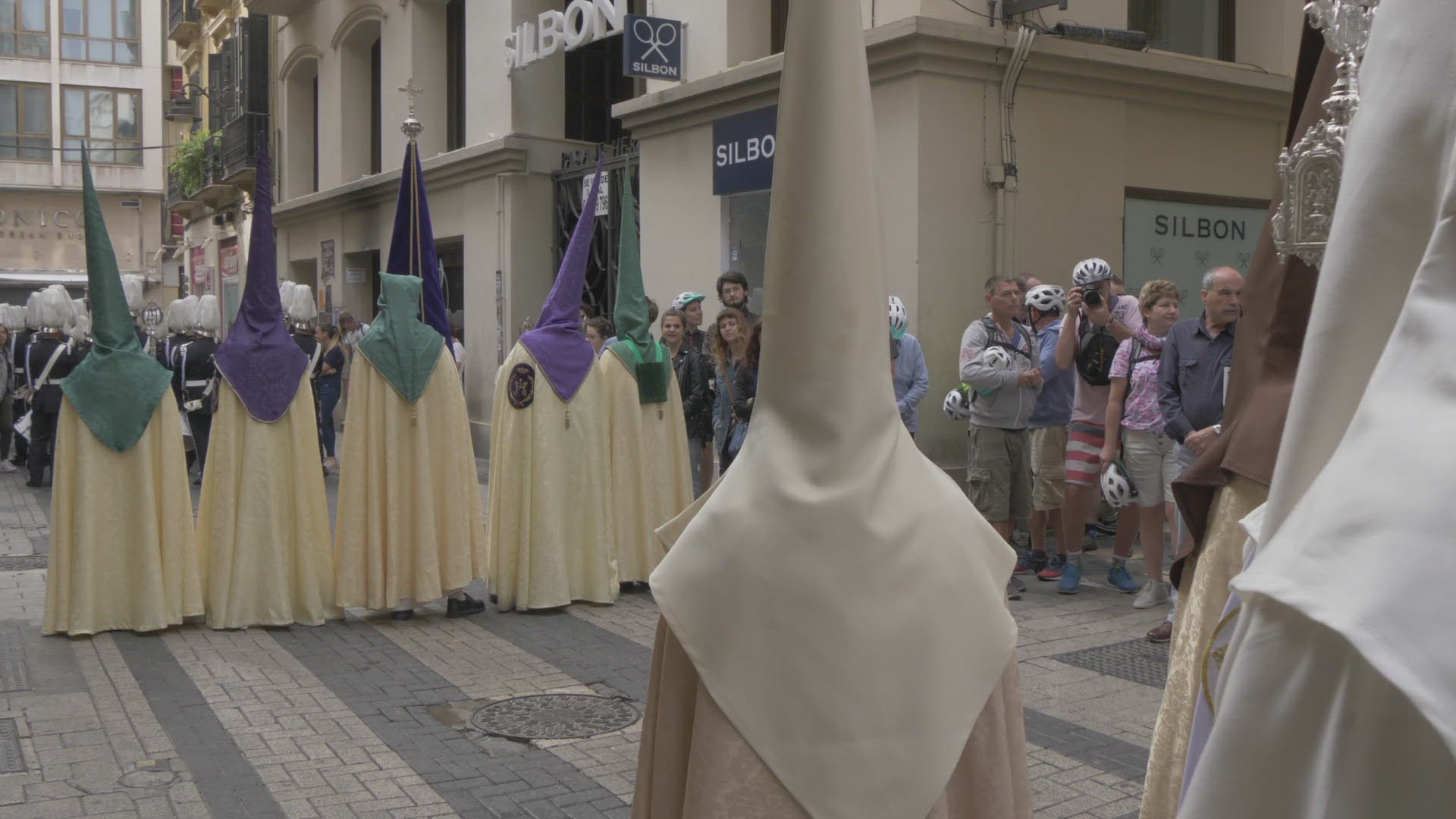 112654918 / Believer / Catholic / Málaga