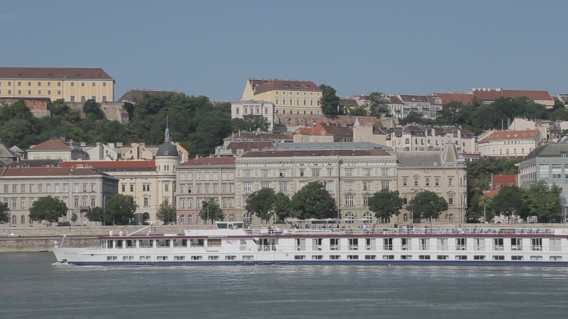 989664085 / Budapest / Tradition / Hungary