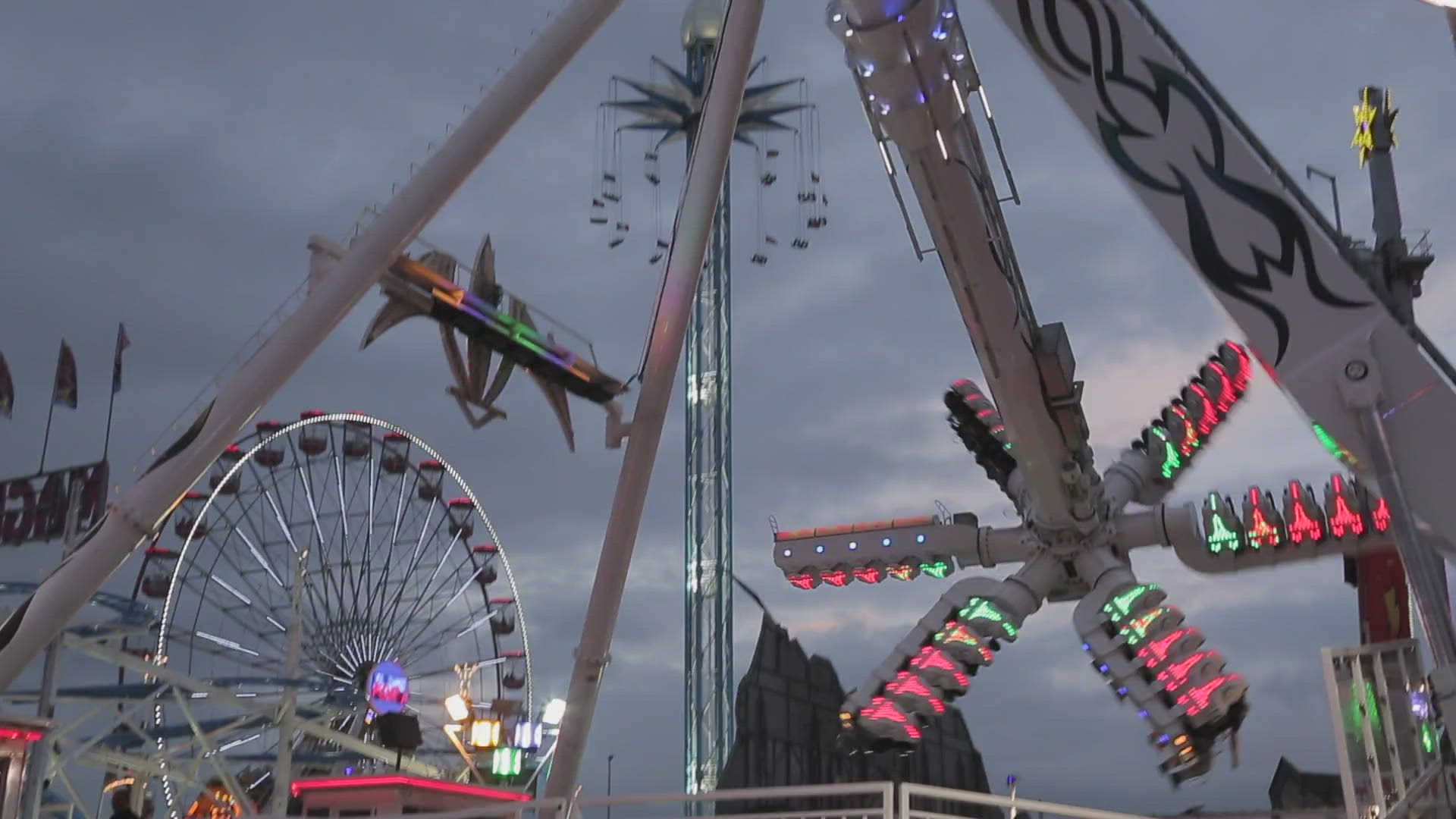 135077954 / Nottingham Goose Fair / Fun Fair / Nottingham