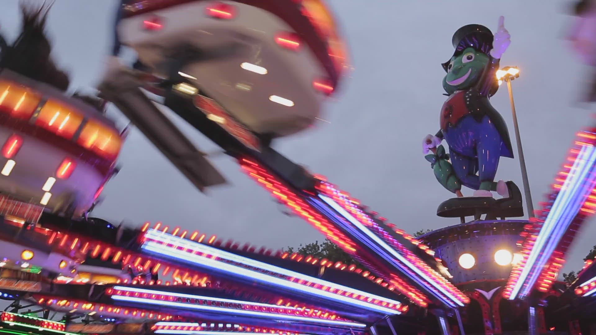 738480157 / Nottingham Goose Fair / Fun Fair / Nottingham