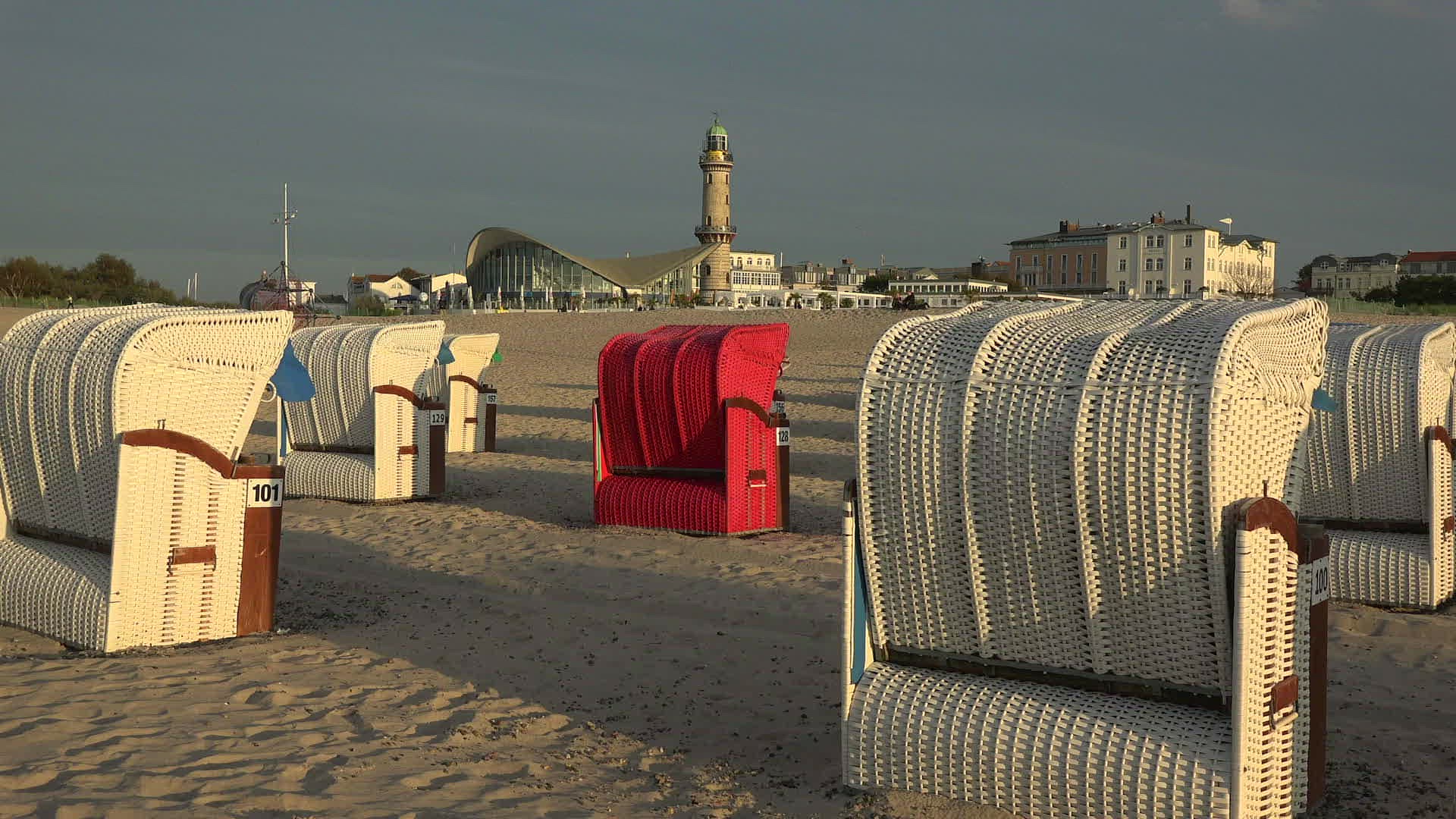 276223405 / Leading / Tradition / Warnemünde