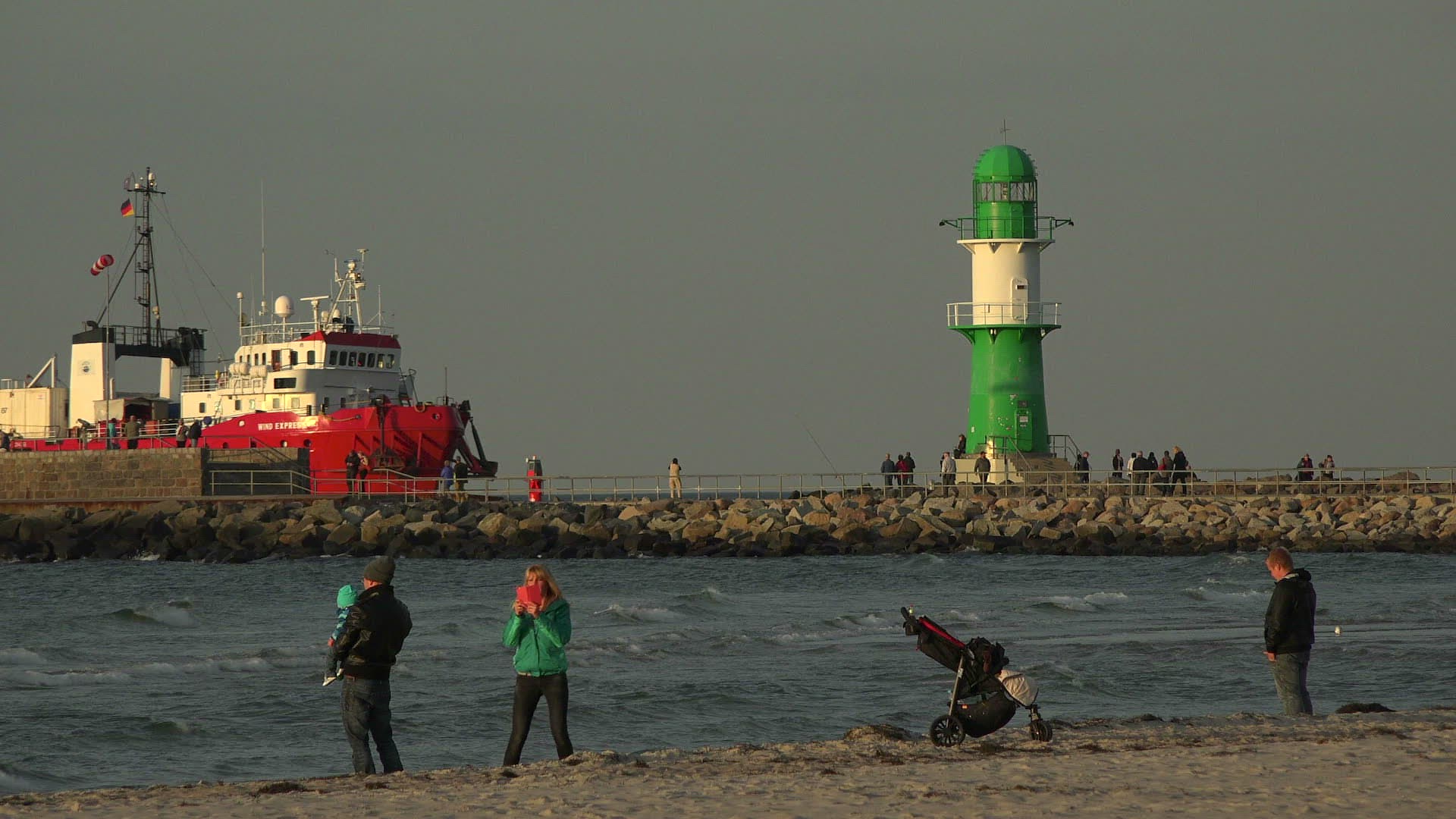 895500662 / Boy / Tradition / Warnemünde