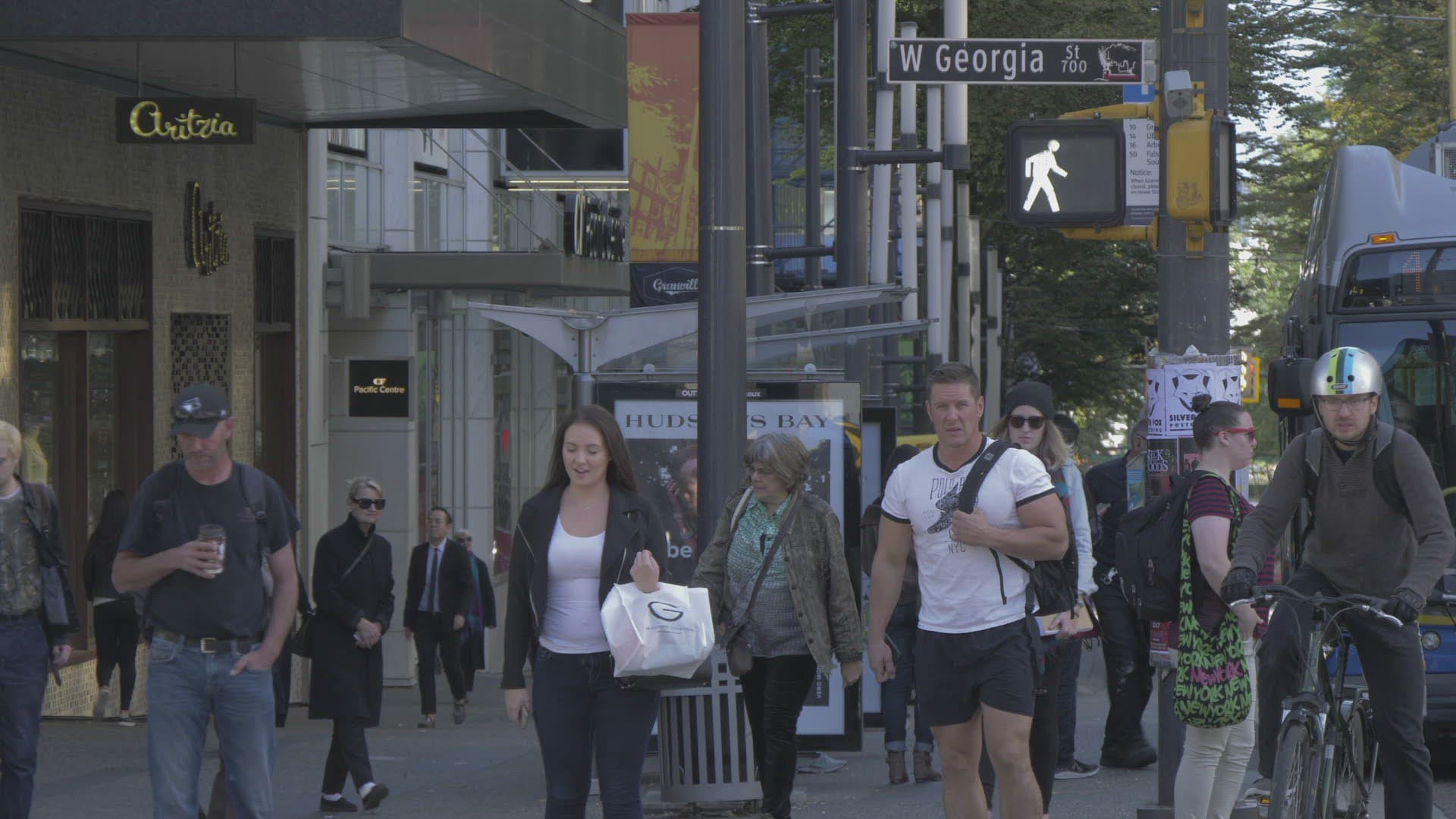 622945795 / Pedestrian / Cycling / Vancouver