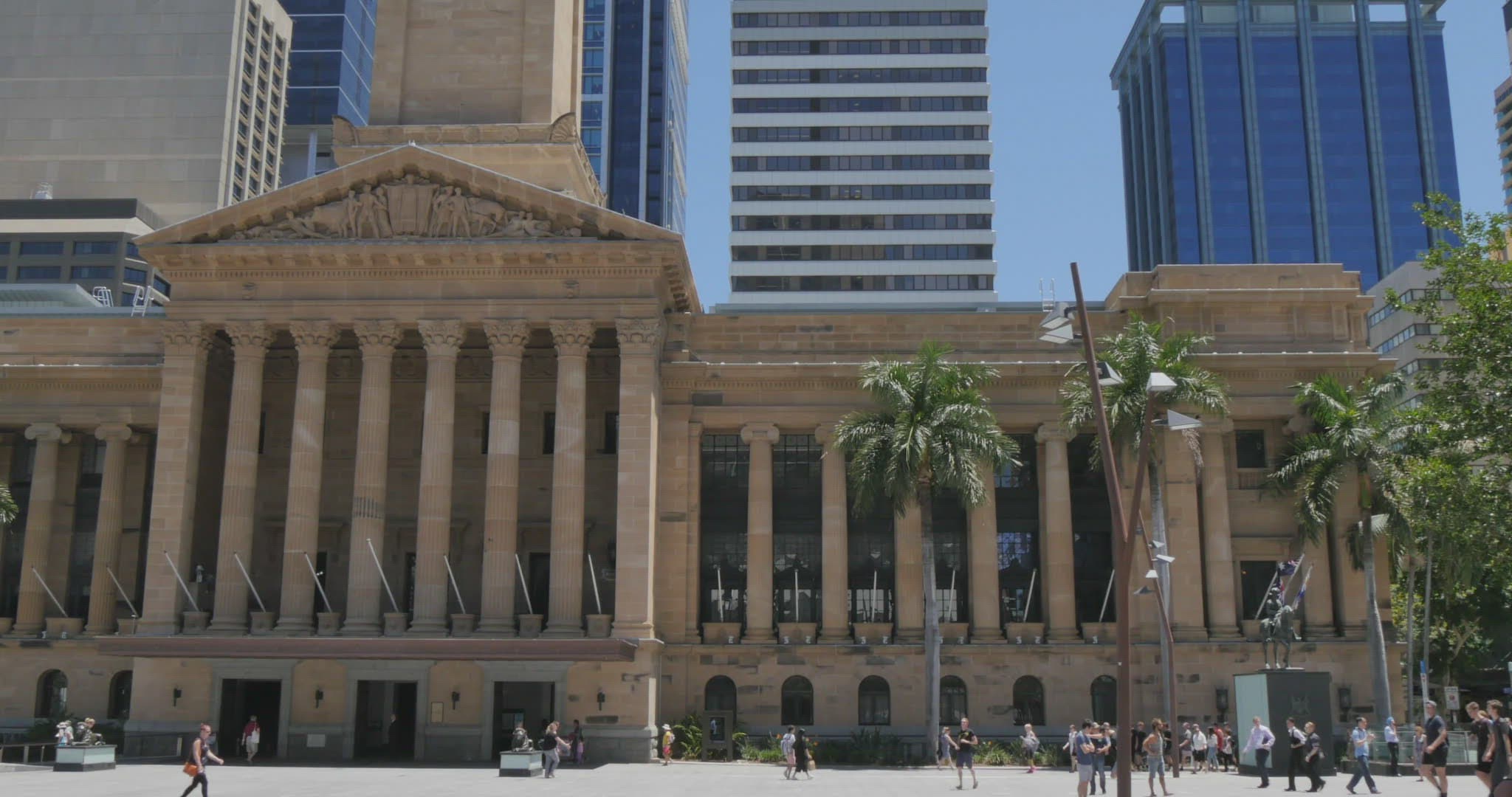 902014675 / Tree / Tradition / Brisbane