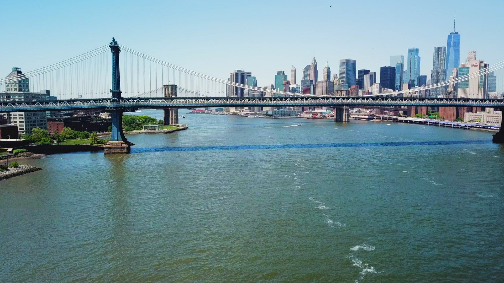 Flying Under the Manhattan Bridge - Part 1